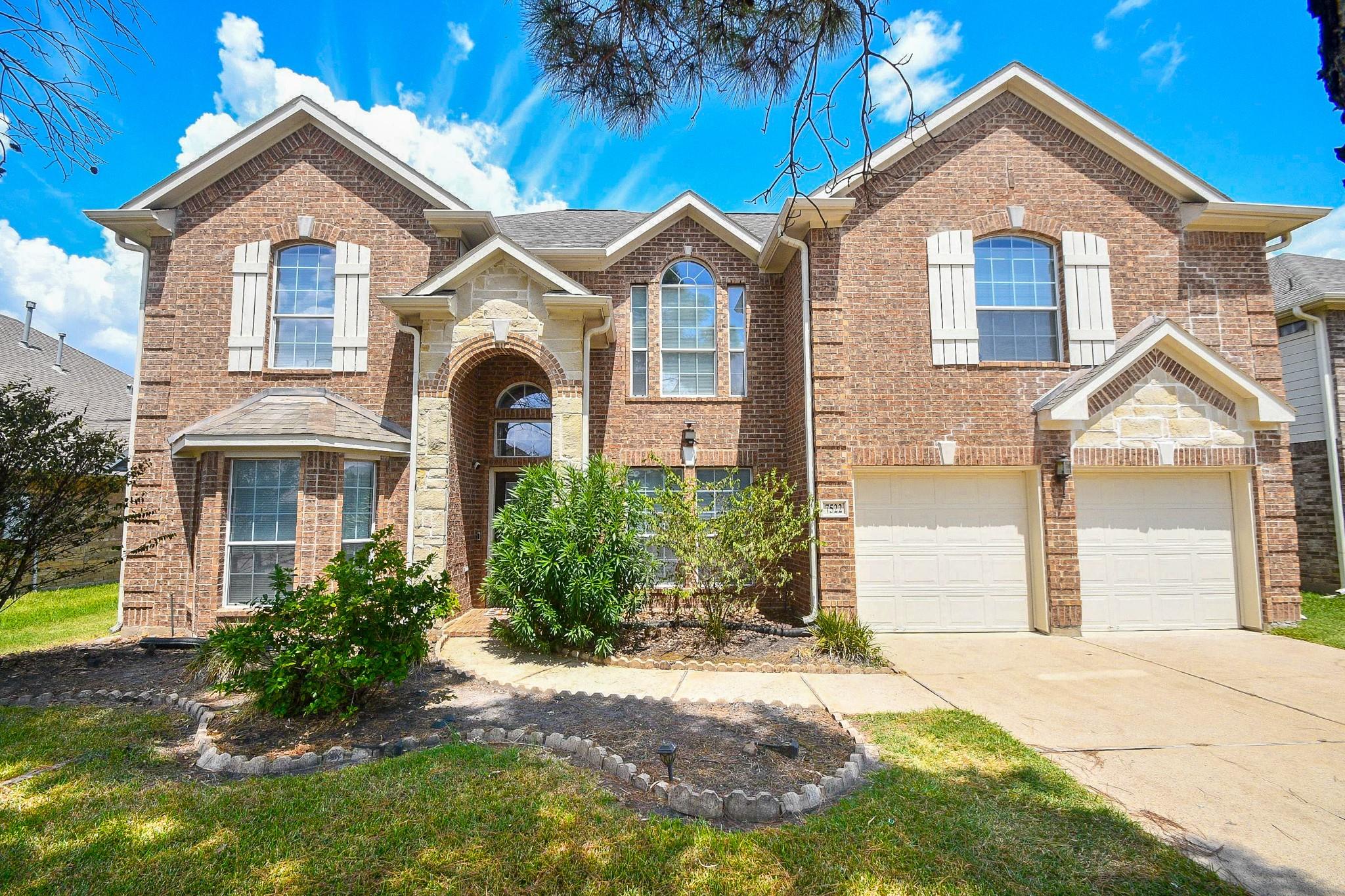 7522 Eastwood Lake Ln — photo
