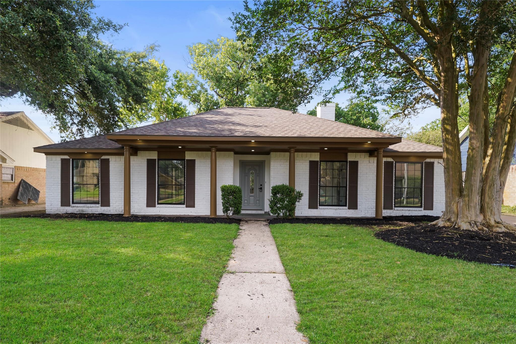 6011 Green Falls Drive — photo