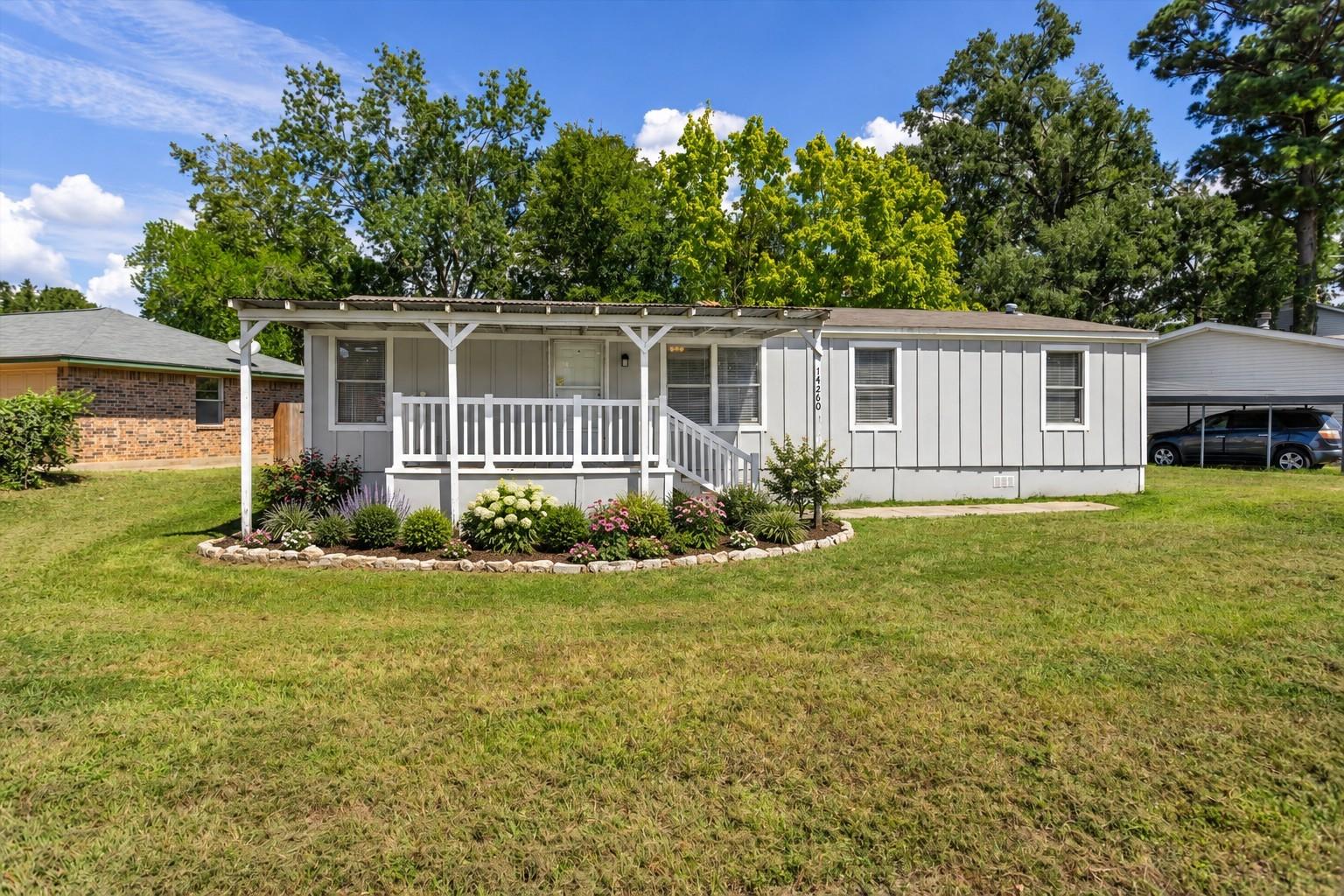 14260 Shadow Bay Drive — photo