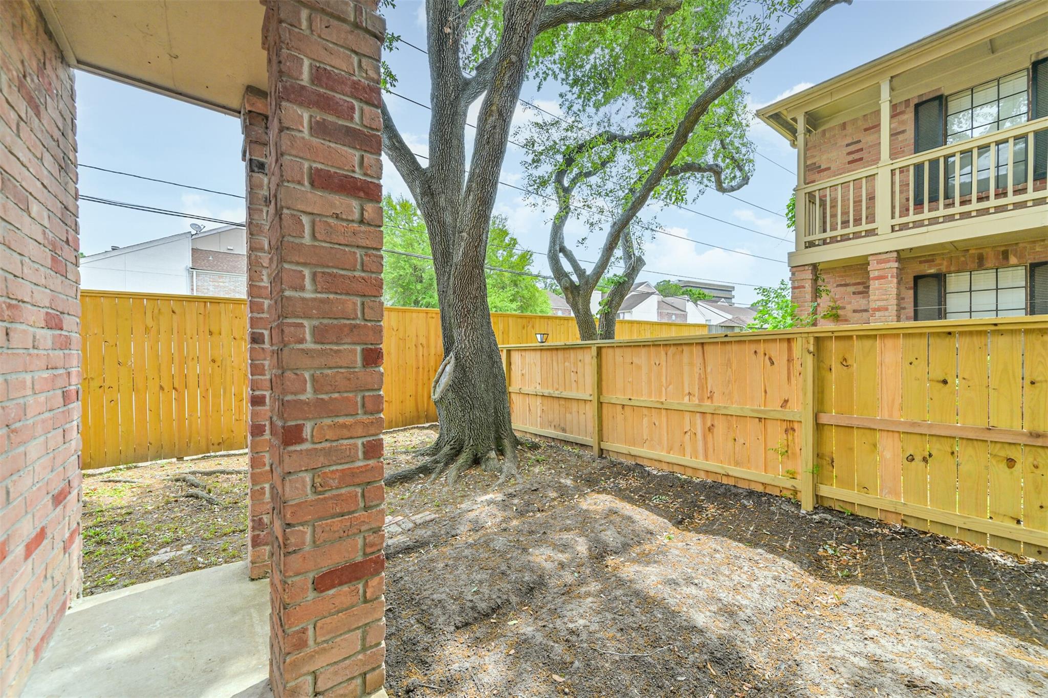 2255 Braeswood Park #183 — photo