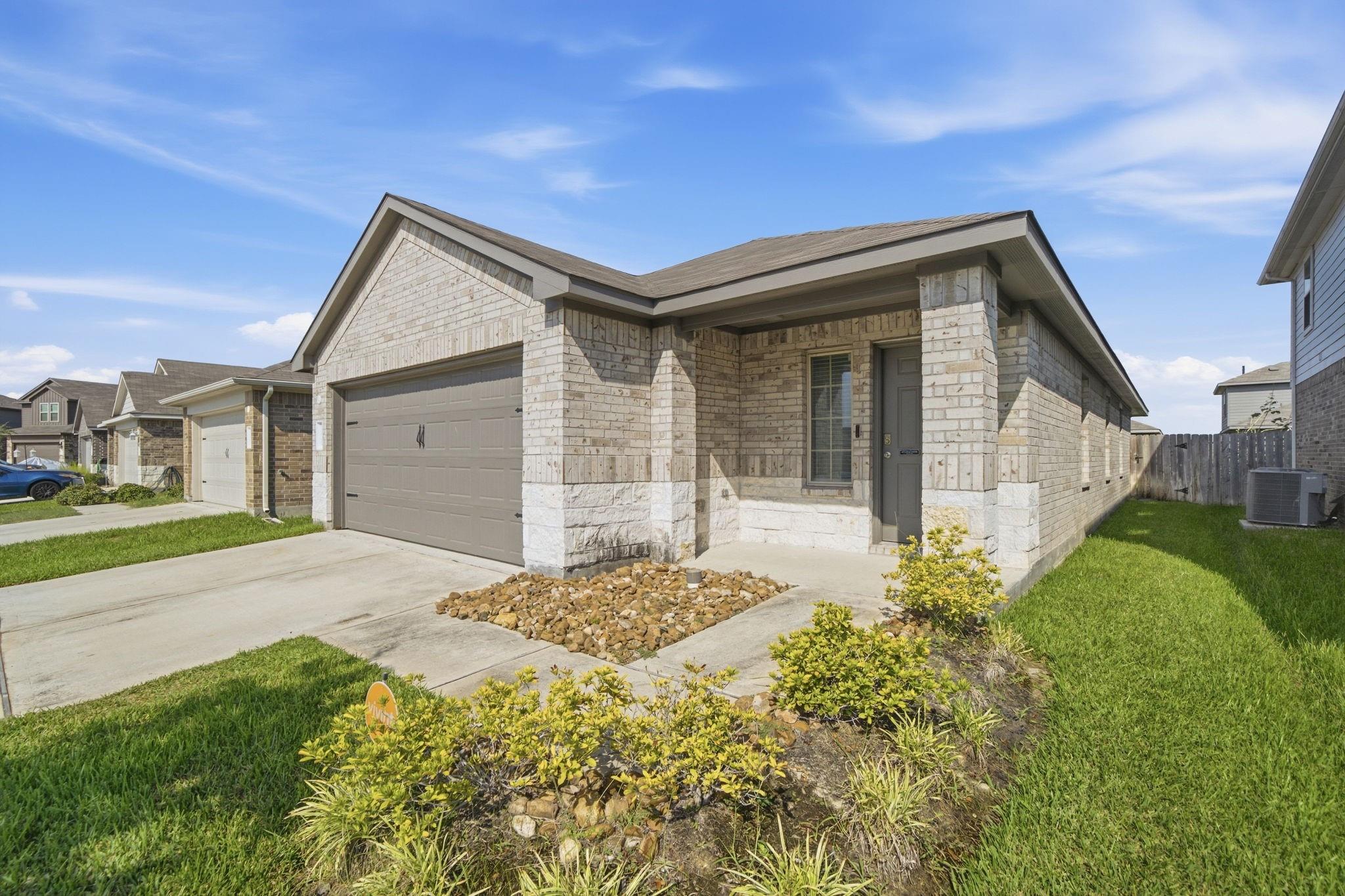 2423 Dancing Pine Drive, Spring, TX 77373 — photo 2