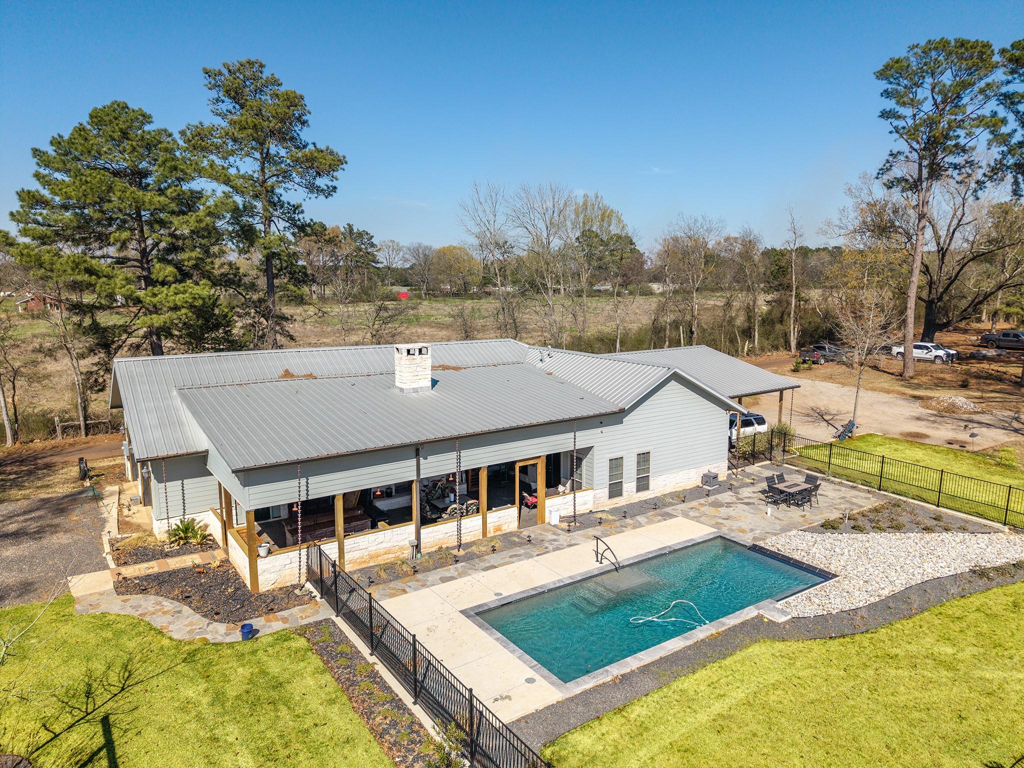 300 Stoddard Drive — photo