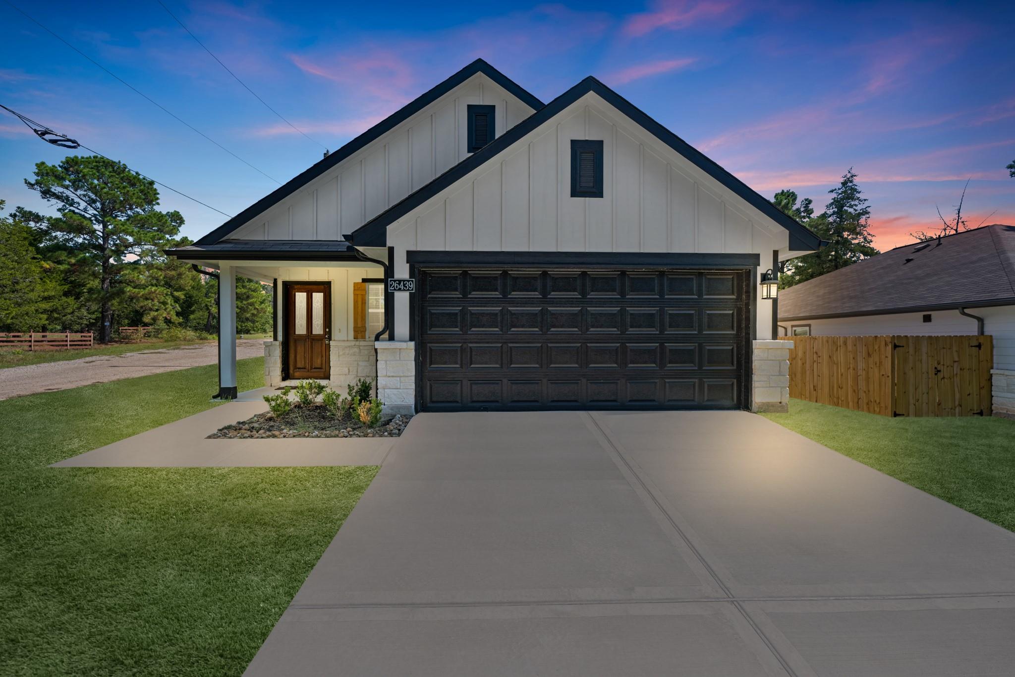26439 Lakeshore Drive — photo