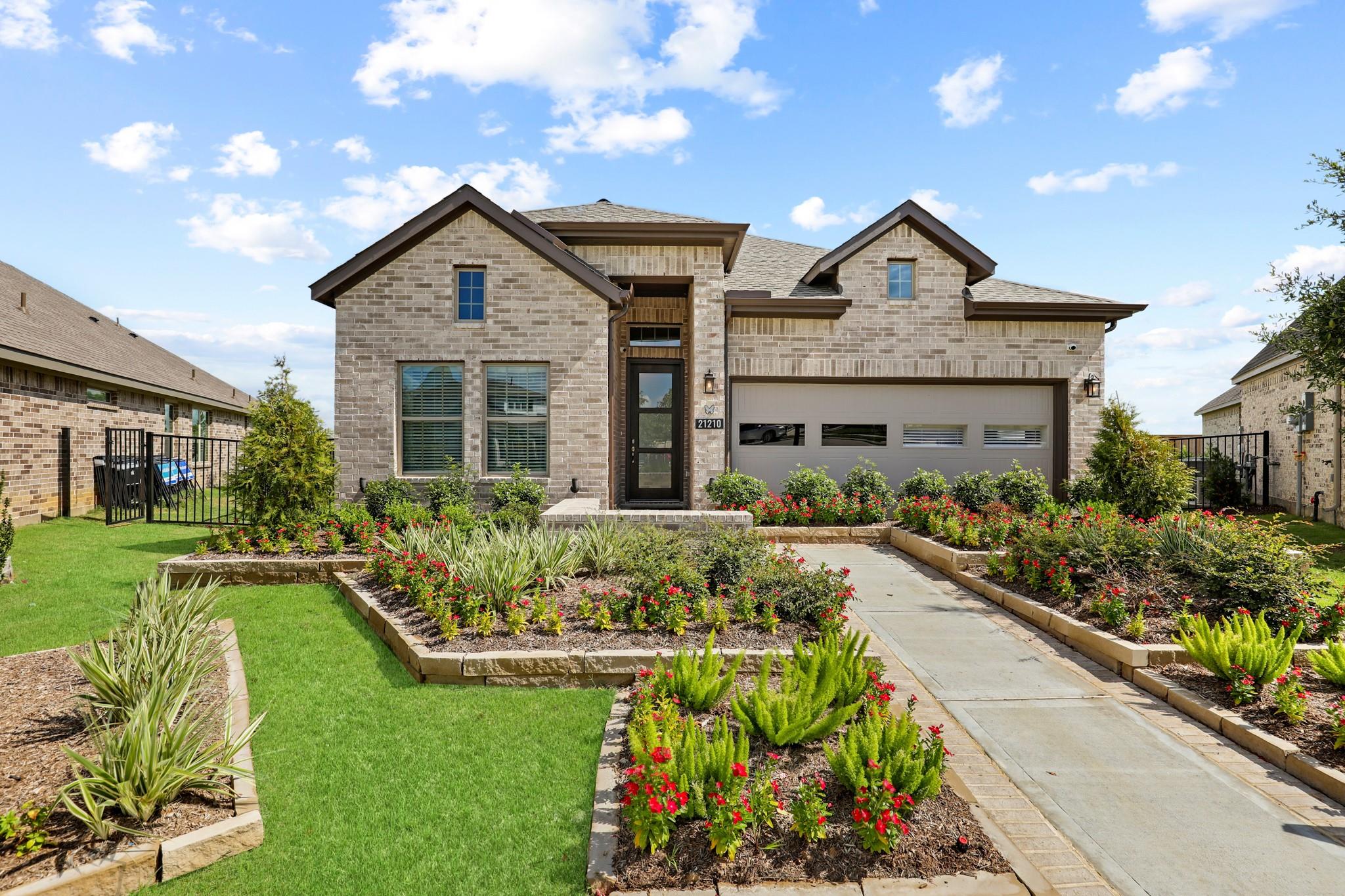 27423 Cinnamon Shores Drive — photo