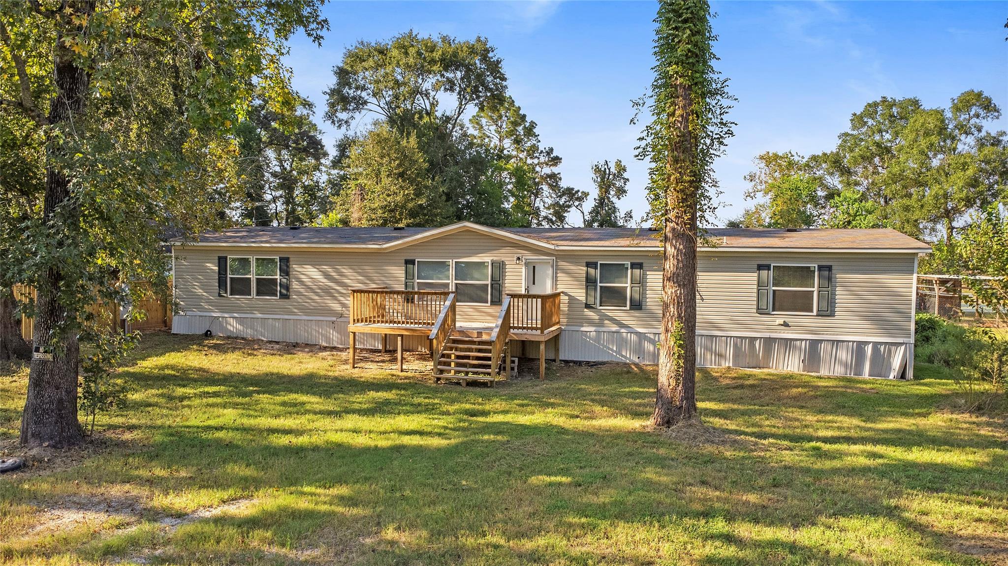 16889 Springfield Drive, Conroe, TX 77302 — photo 2