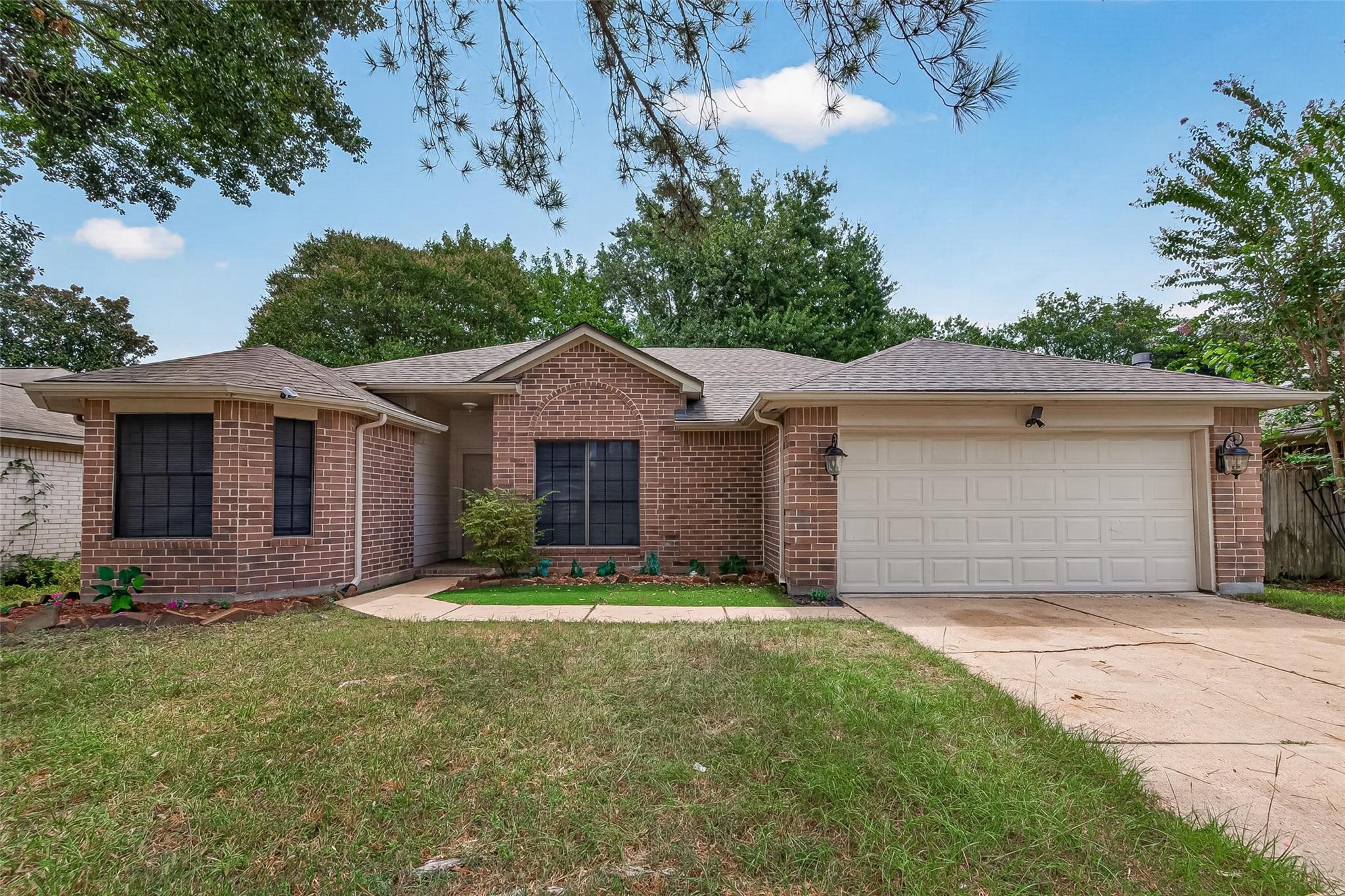 14418 Golden Cypress Lane — photo