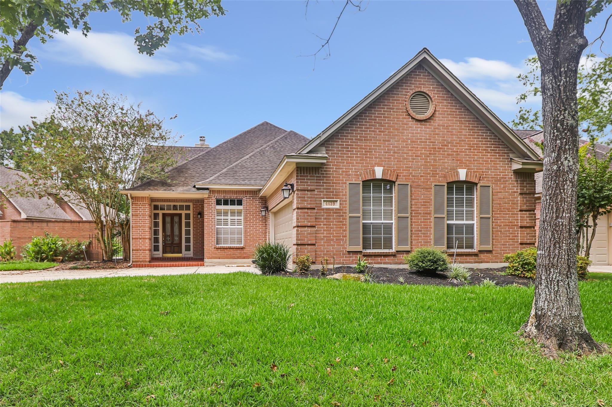 4439 Bellington Court — photo