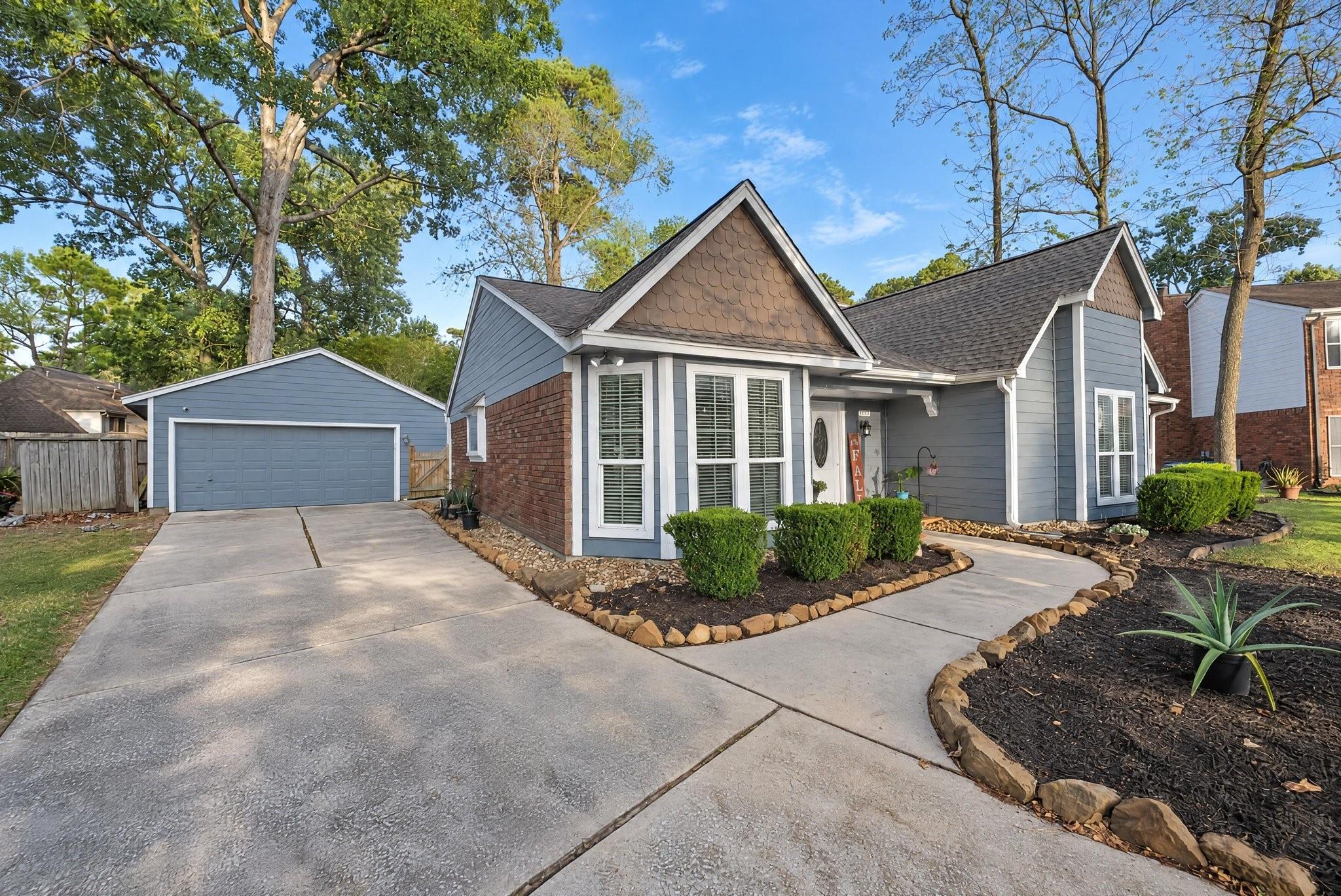 3815 Spruce Glen Drive — photo