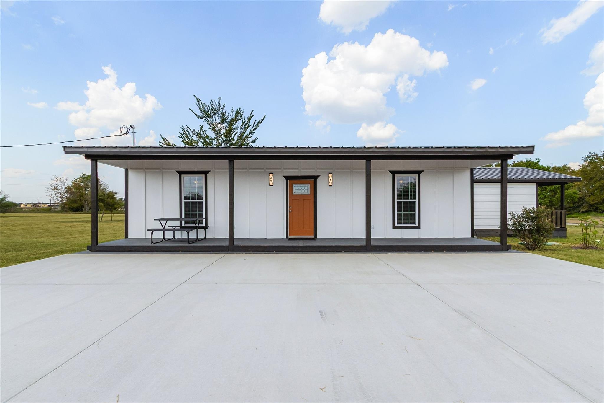21113 Harrison Drive — photo