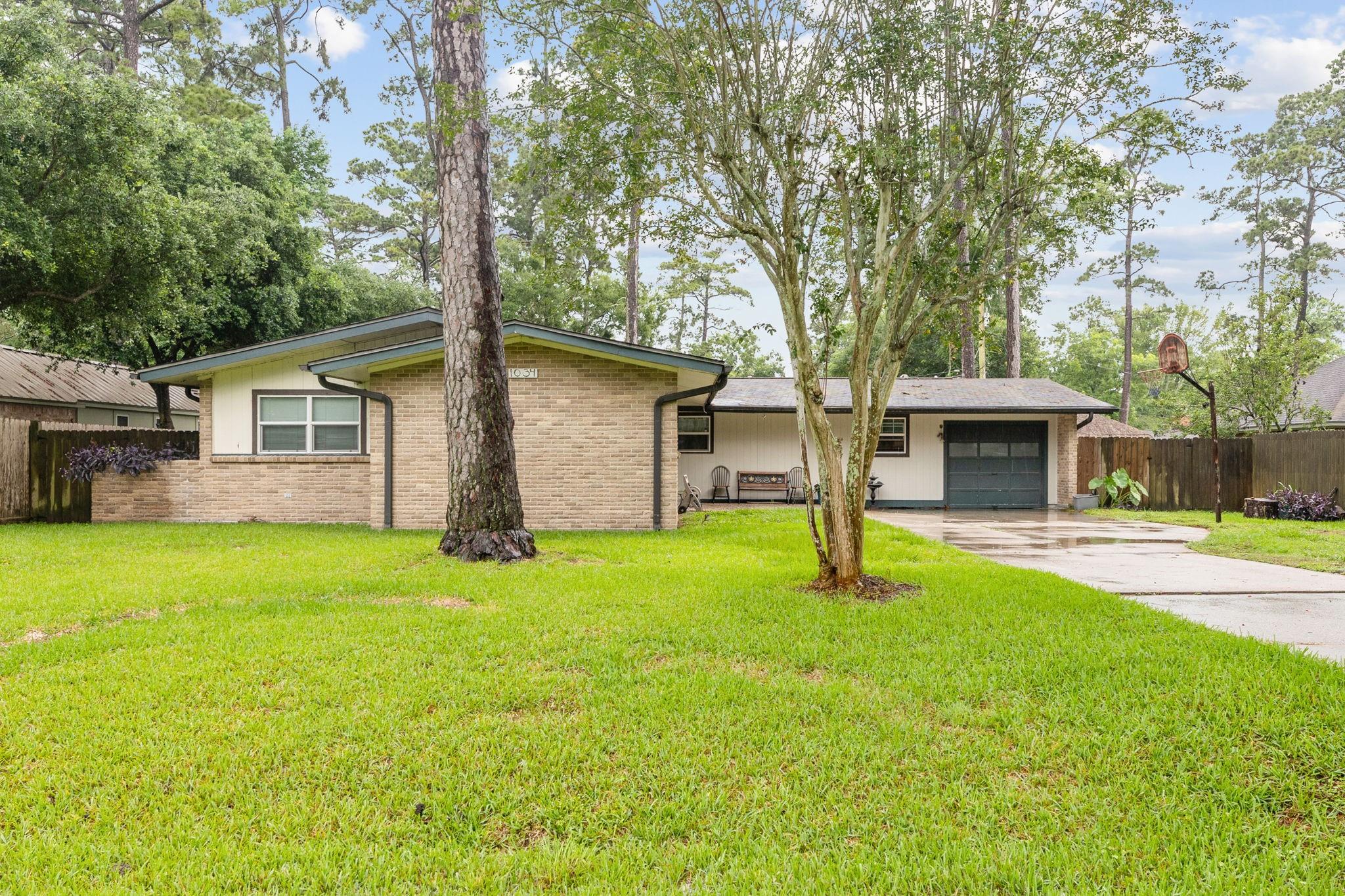 1034 Royal Oak Drive — photo