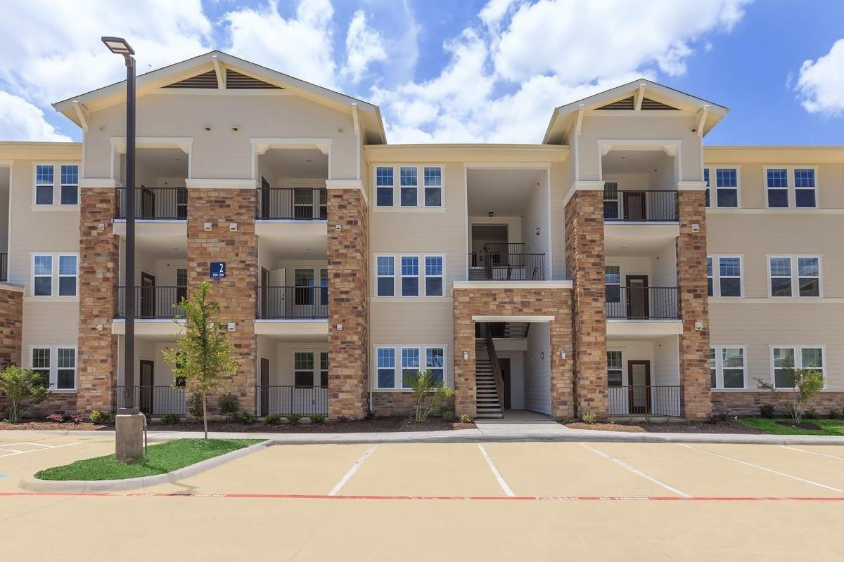 4100 N Parkdale Drive #144 — photo