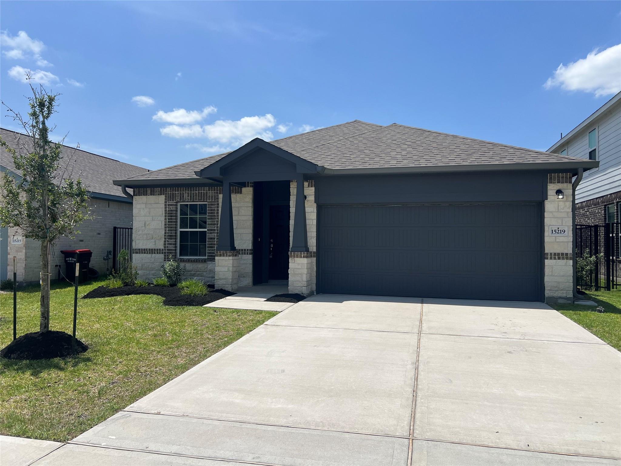 15219 Faushard Lane — photo