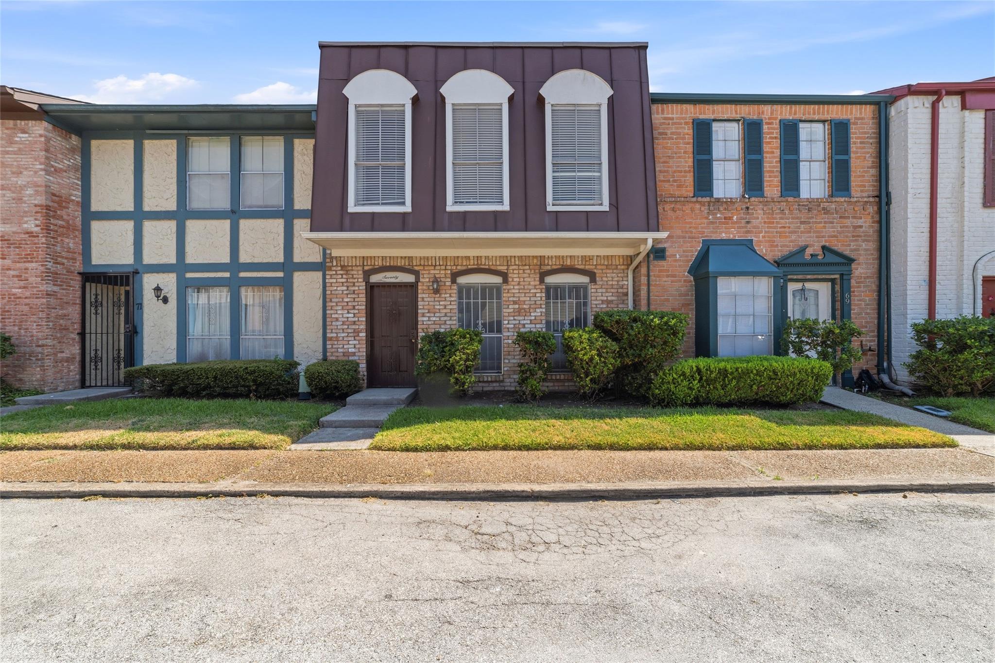 7700 Creekbend Drive #70 — photo