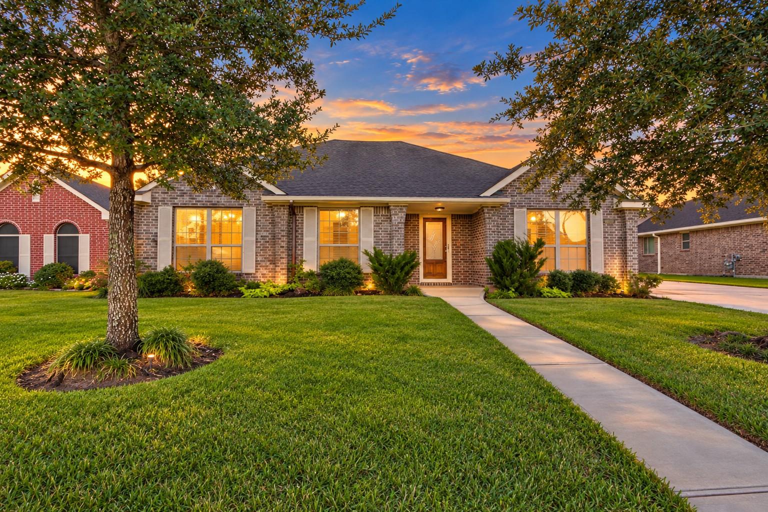 6611 Marble Falls Lane — photo