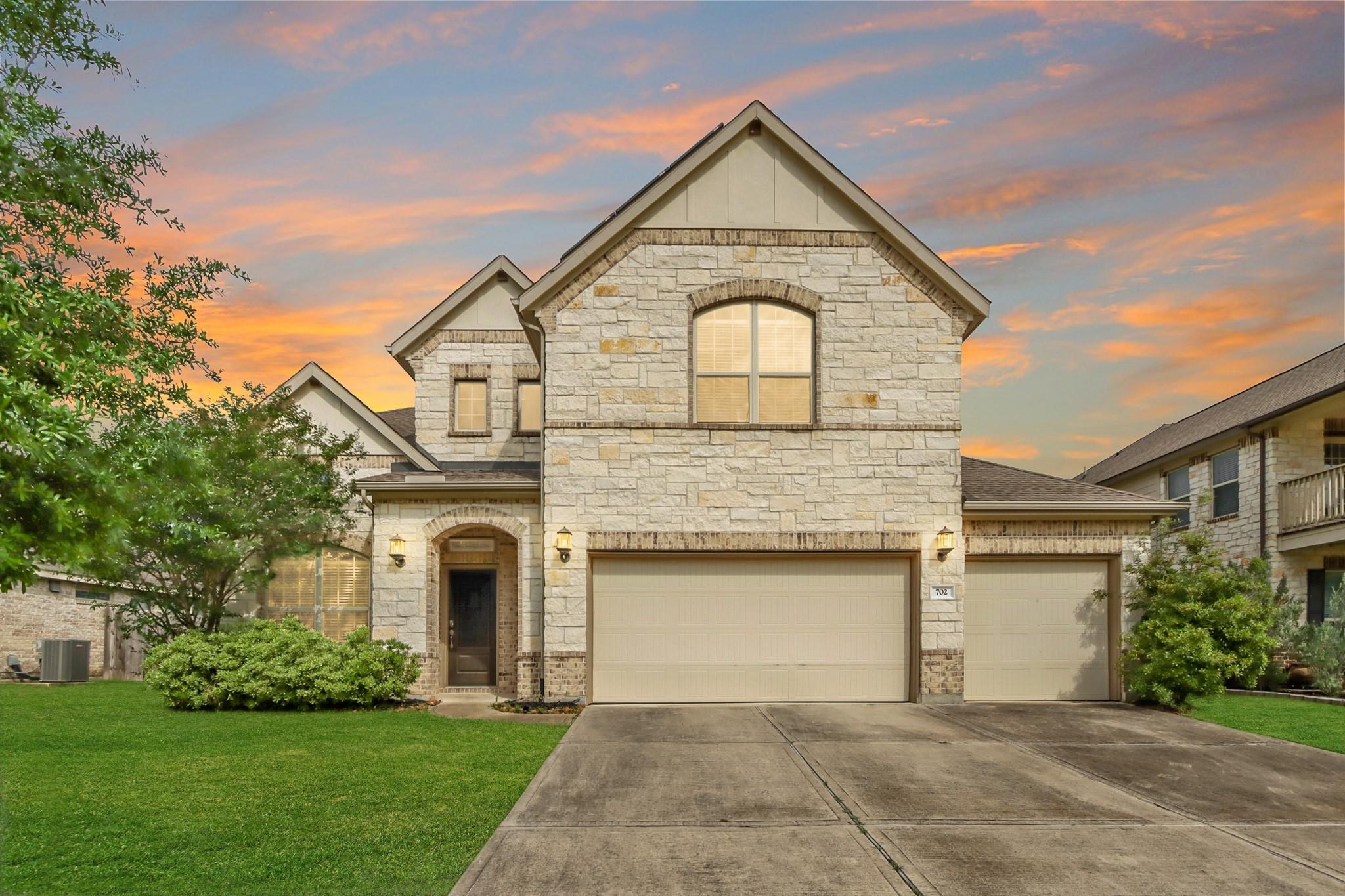 702 S Galley Drive — photo