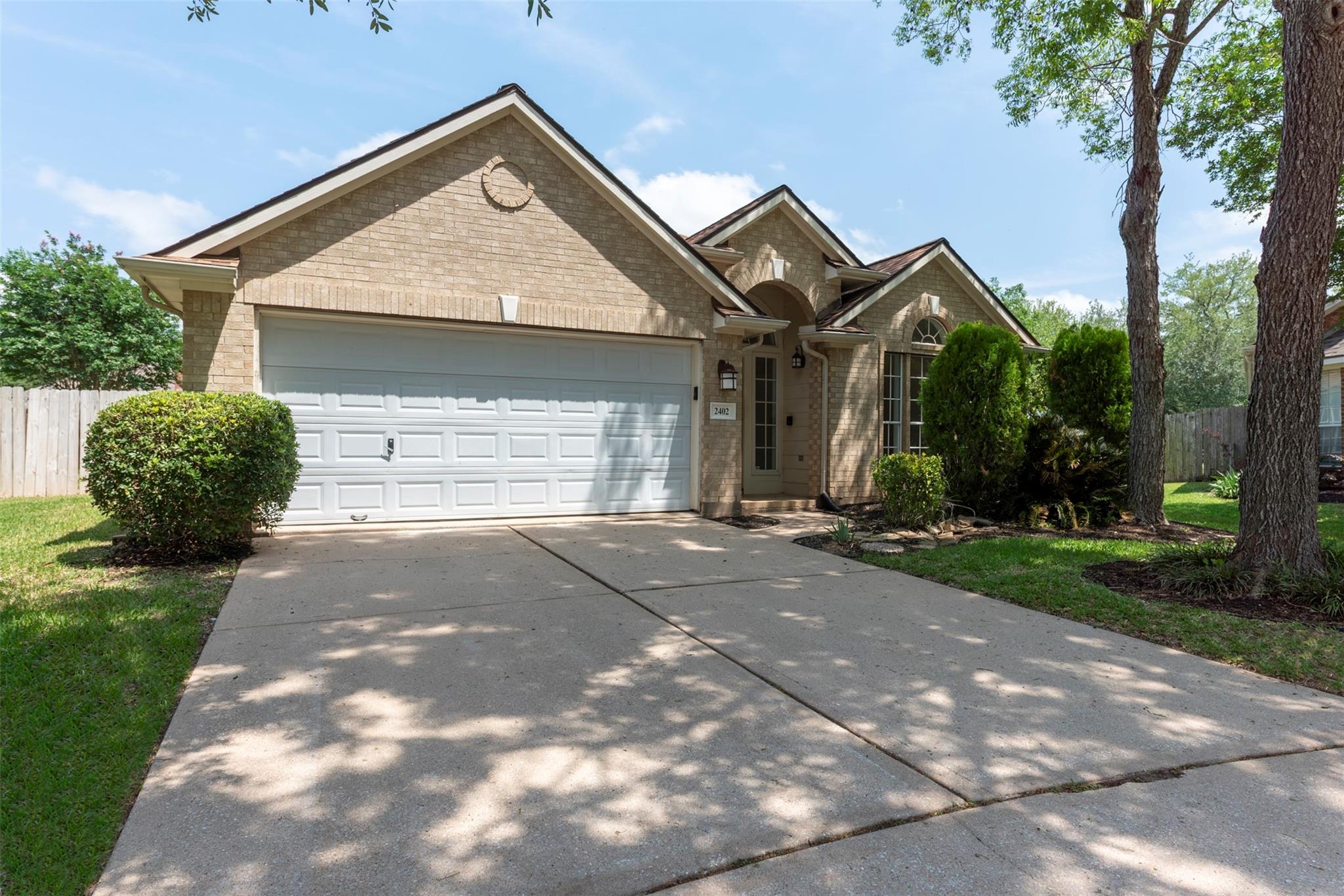 2402 Misty Falls Court — photo