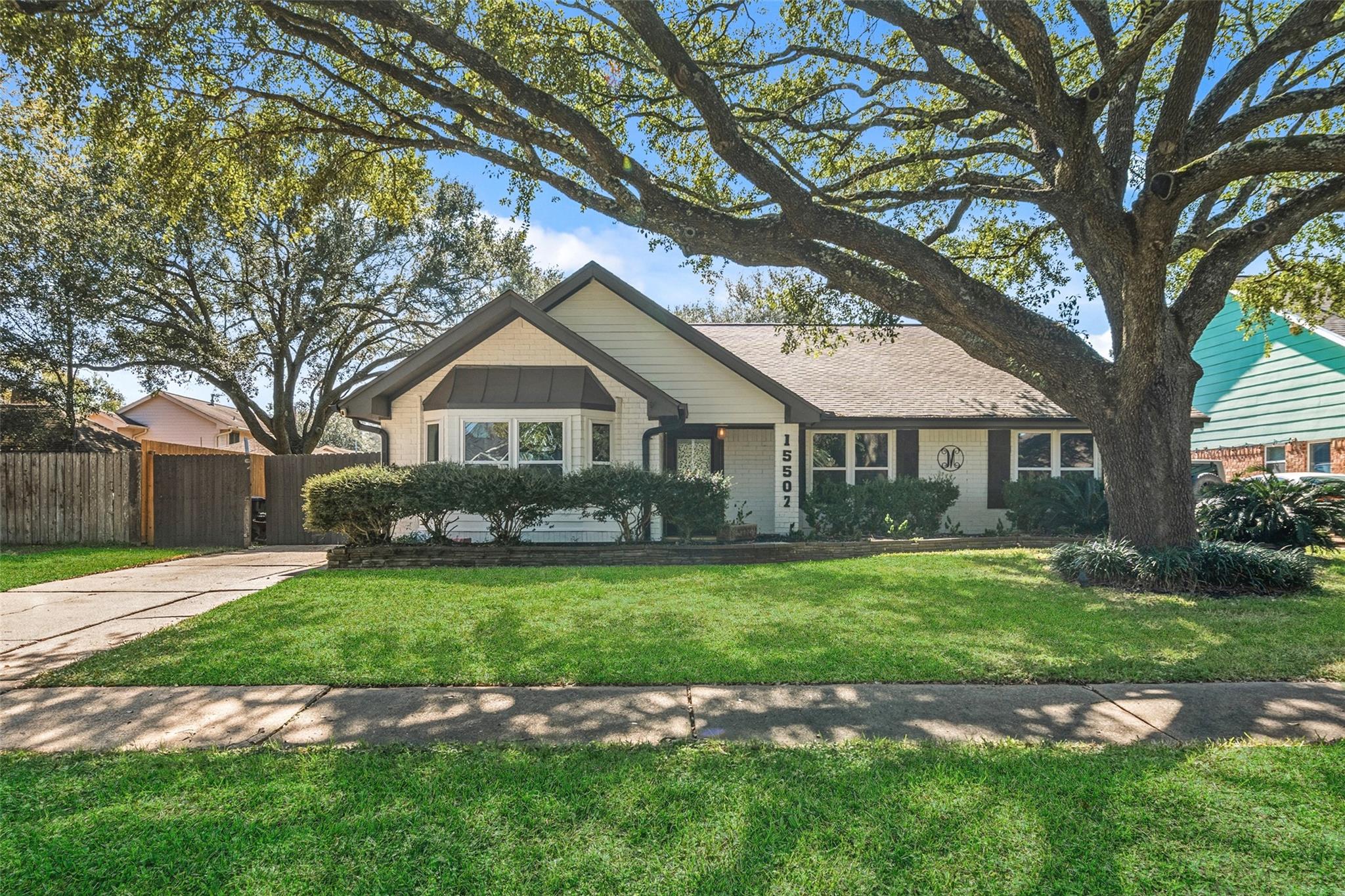 15507 Four Leaf Drive — photo