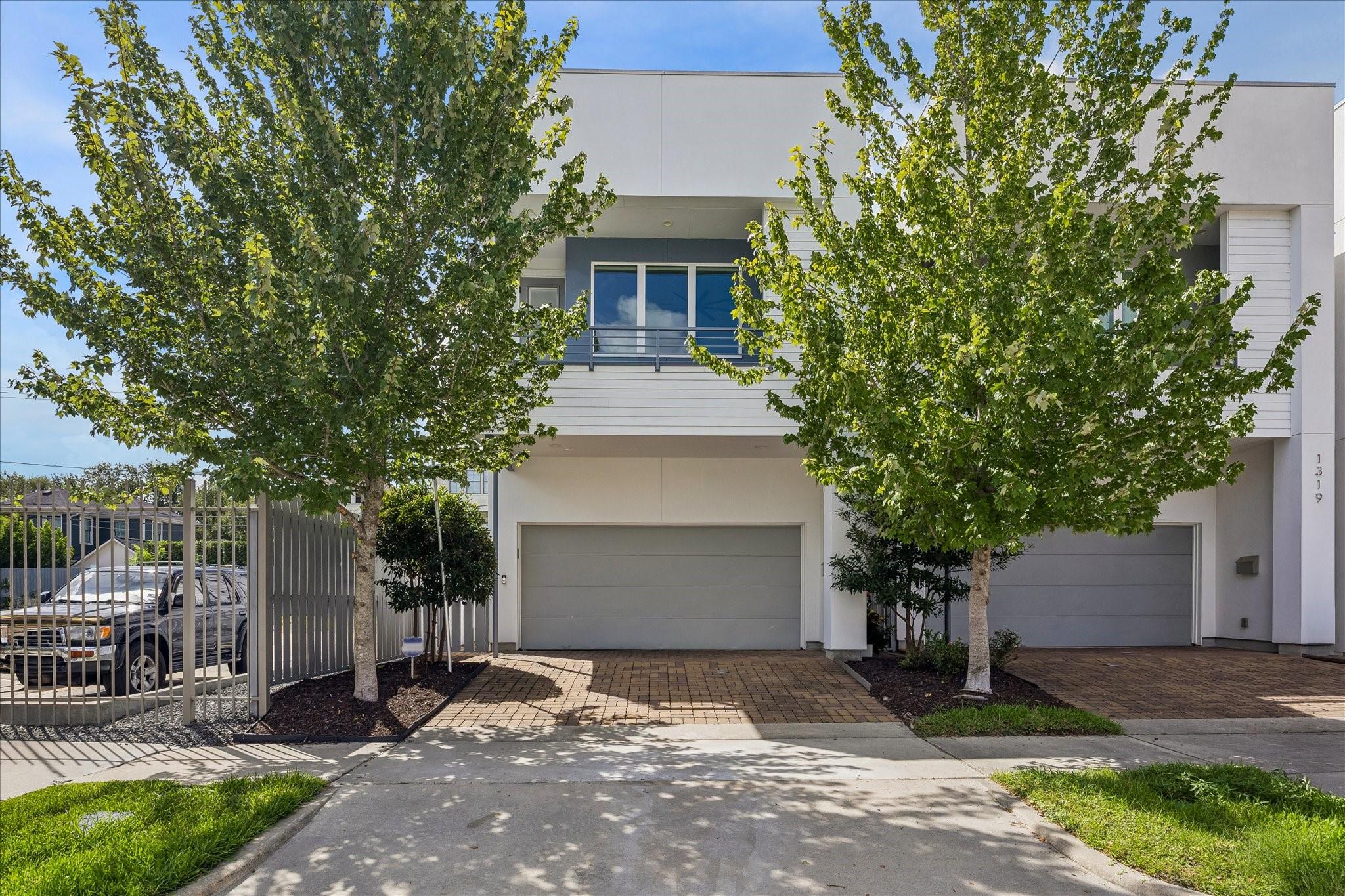 1317 W Clay Street — photo