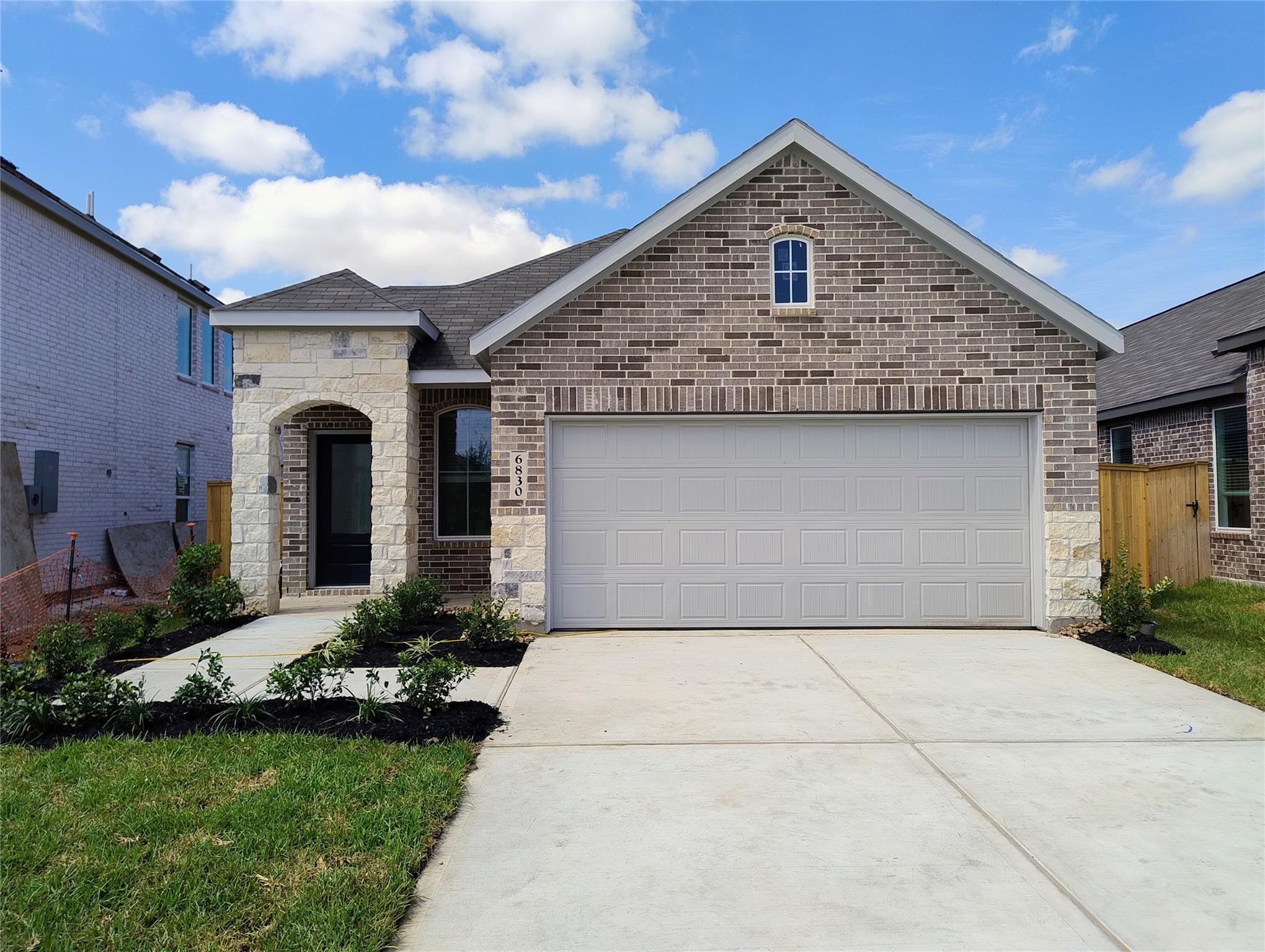 6830 Papillon Lane — photo