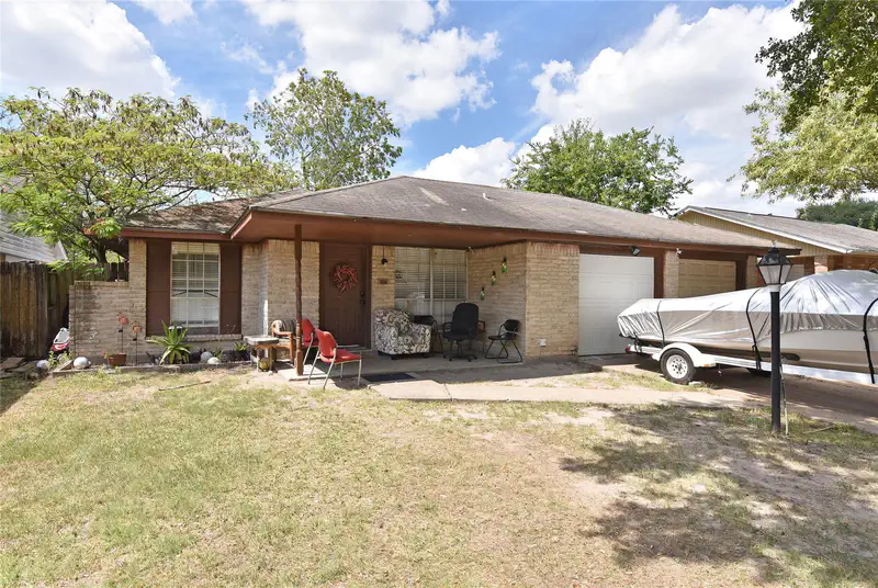 10119 Hannon Drive — photo