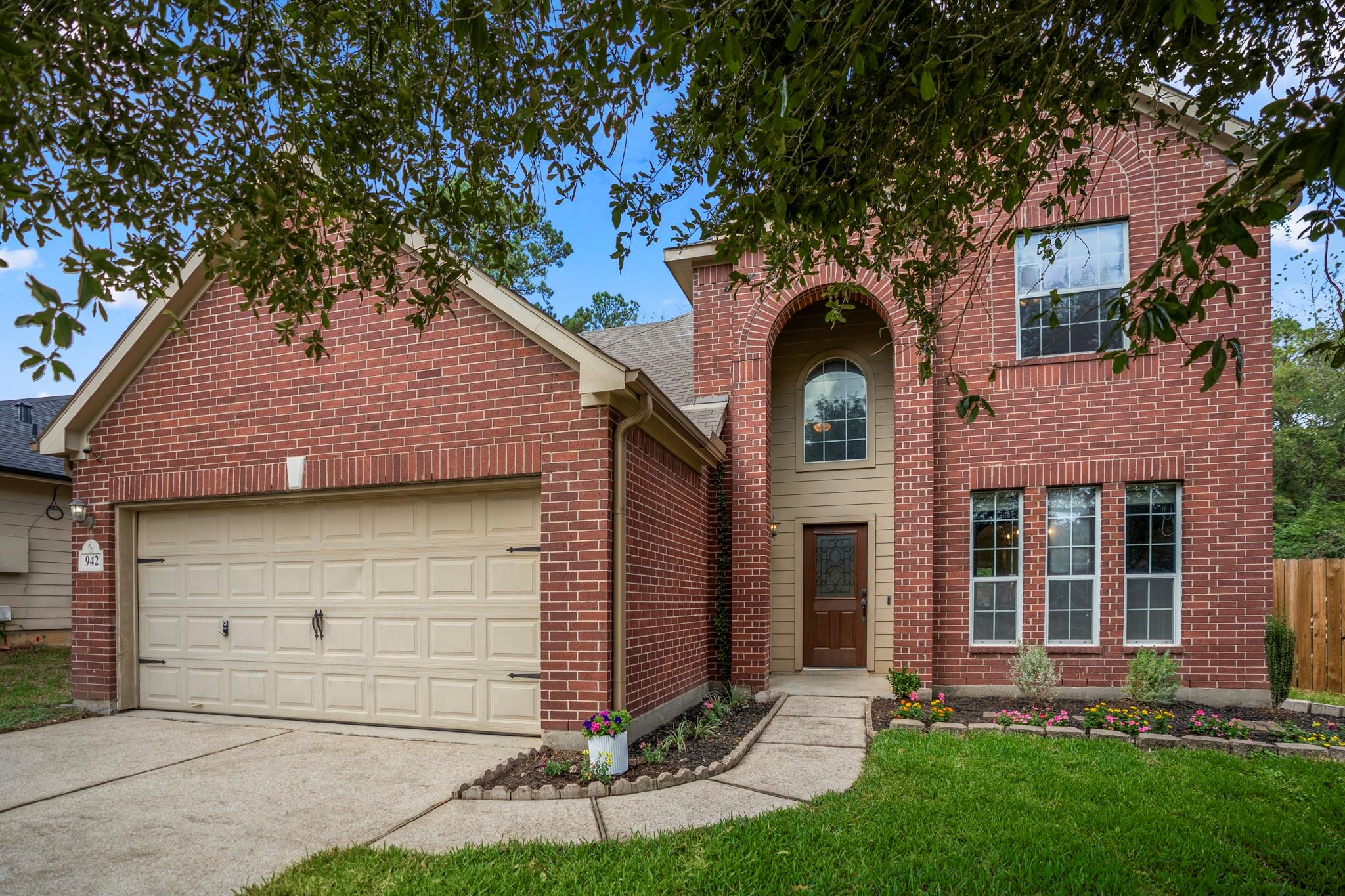 942 Oak Glen Drive — photo