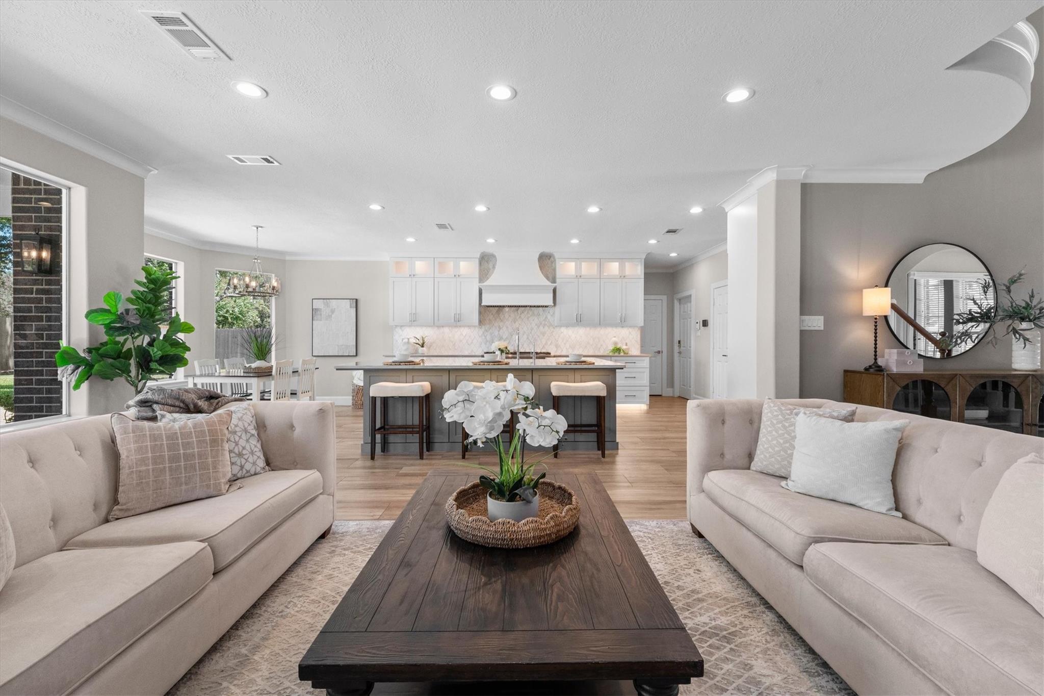 15206 Hilltop View Drive — photo