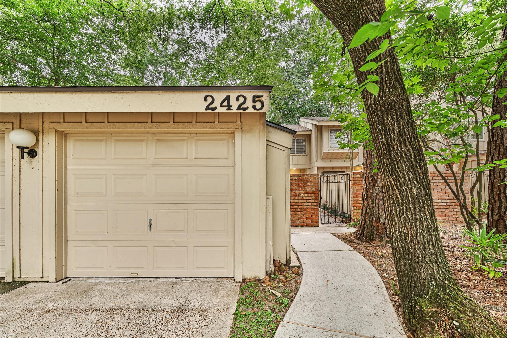 2425 W Settlers Way — photo