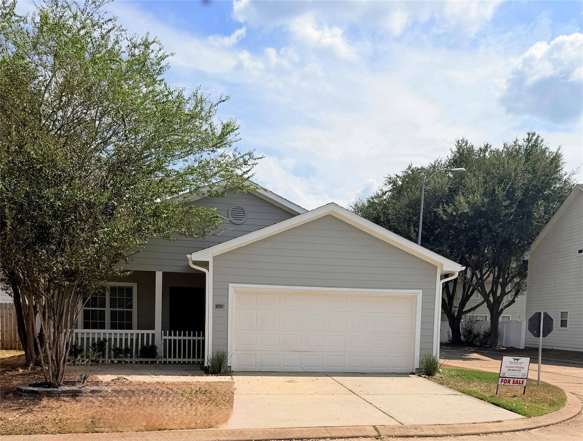 10023 Checkerberry Park Lane — photo