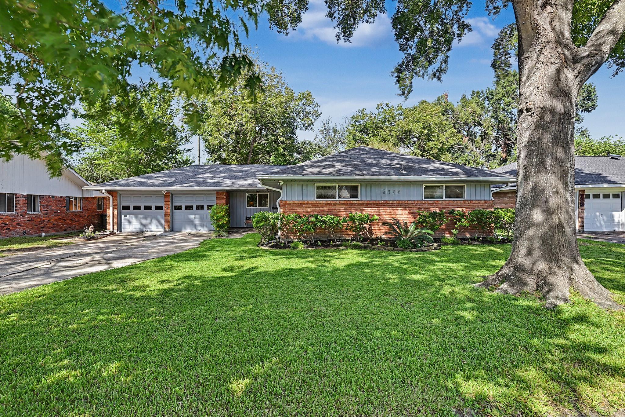 5322 Creekbend Drive — photo