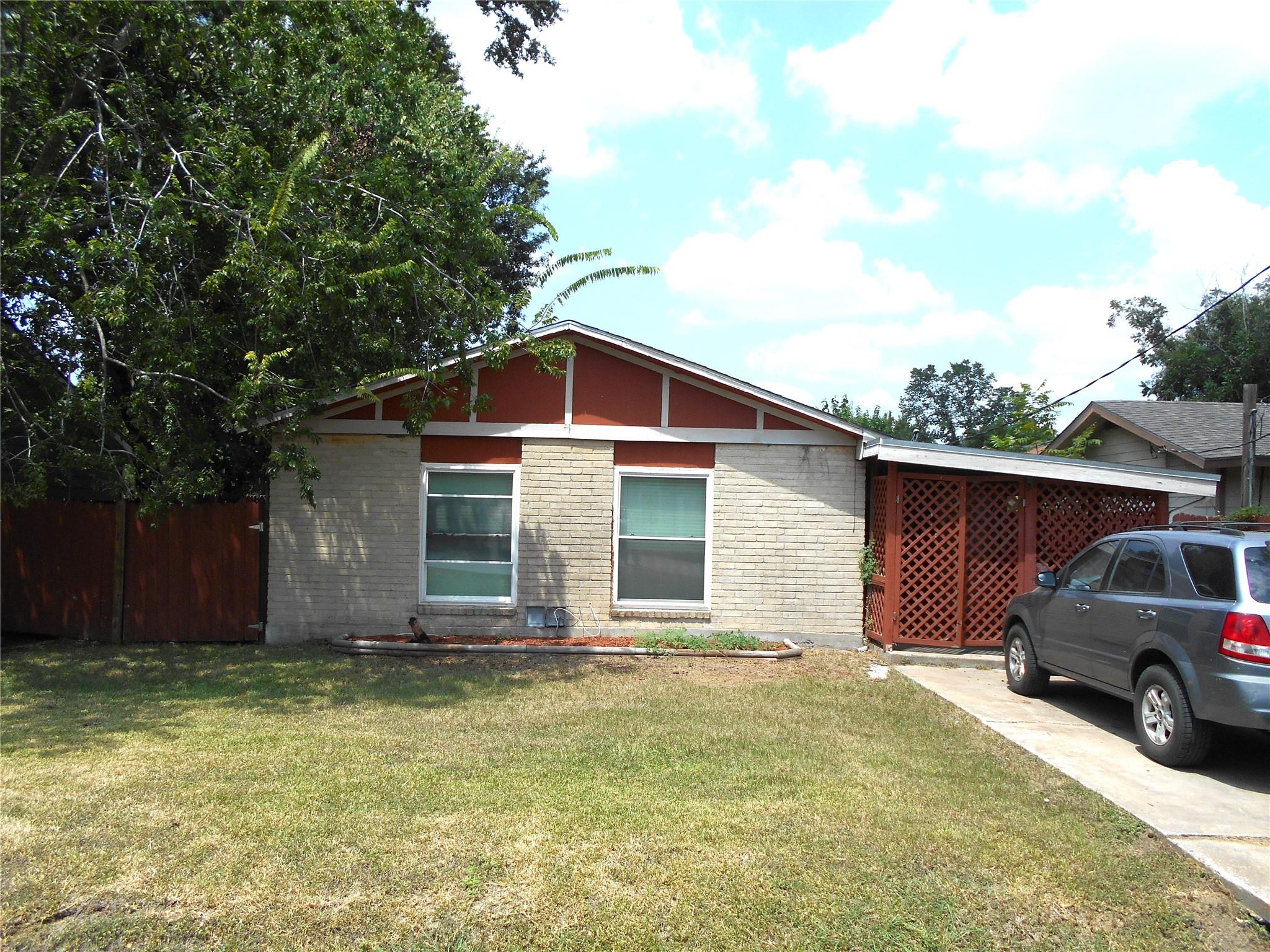 14621 Renault Street — photo