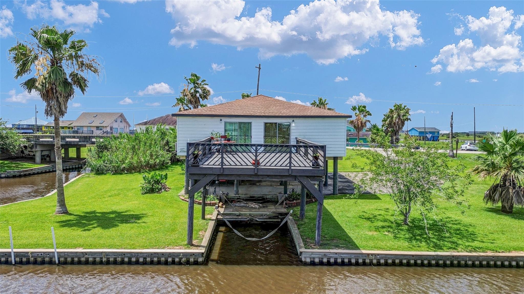 1571 Blue Water Drive — photo