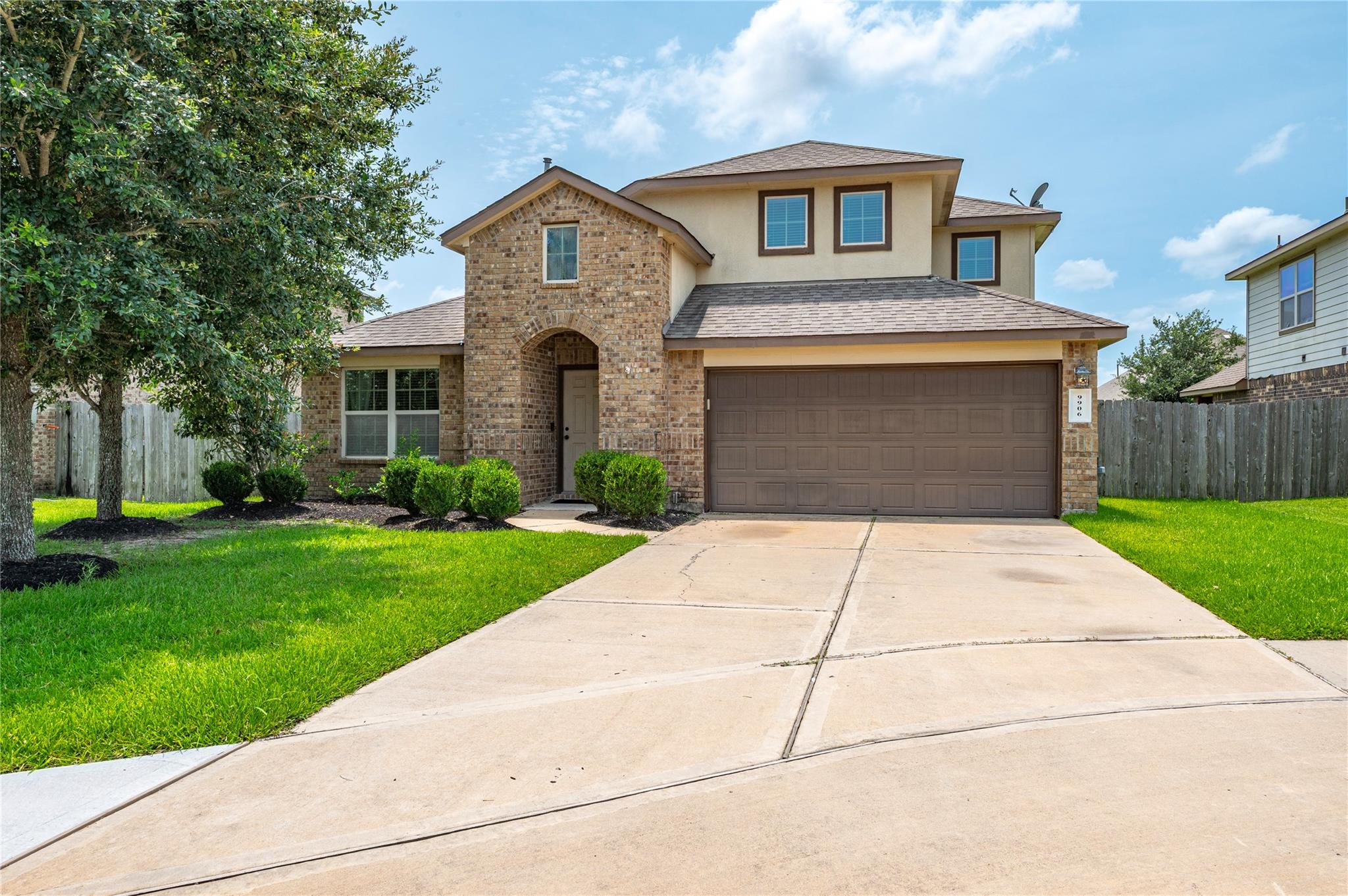 9906 Bezeled Circle Lane — photo