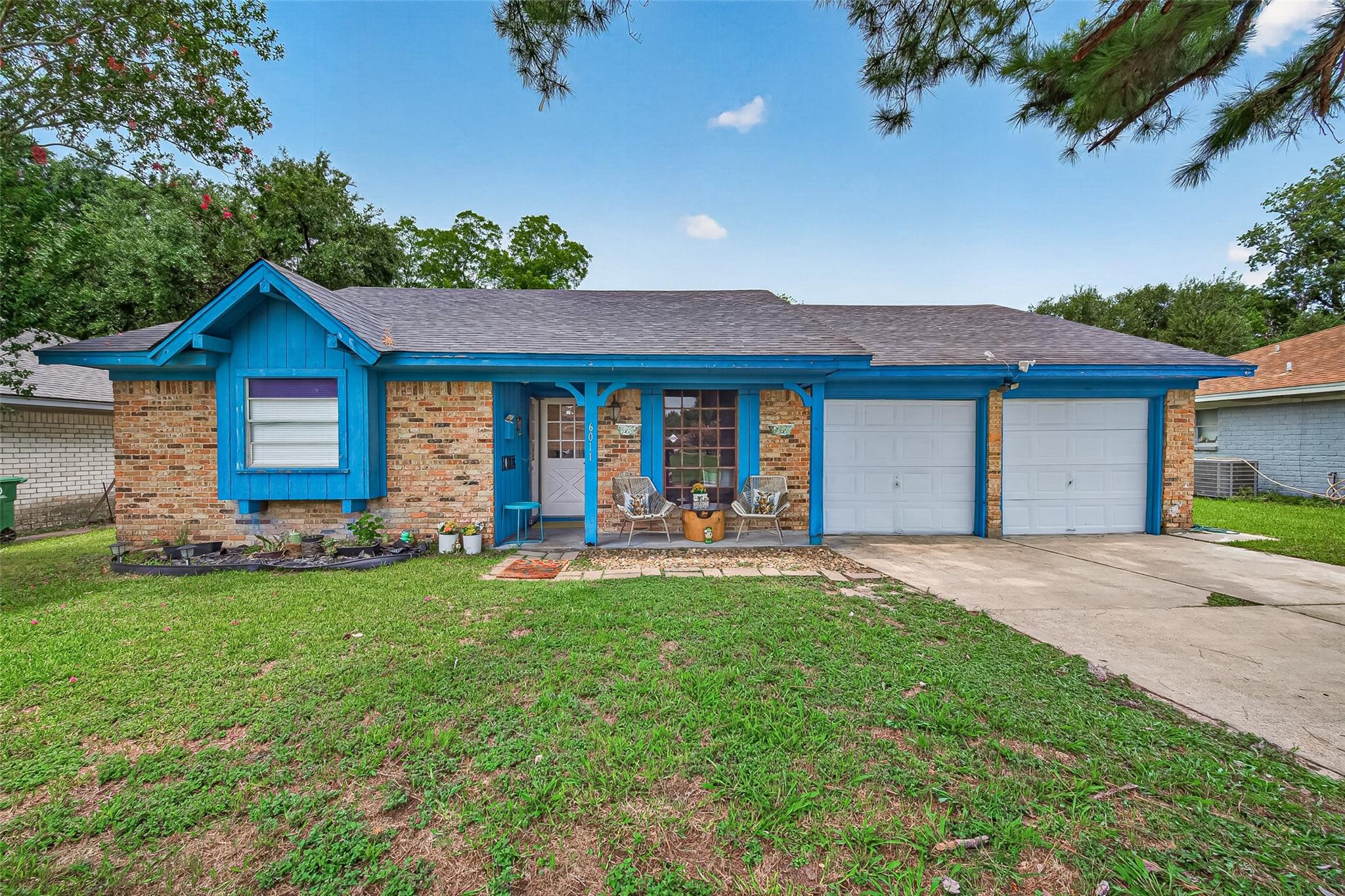 6011 Knotty Wood Drive — photo