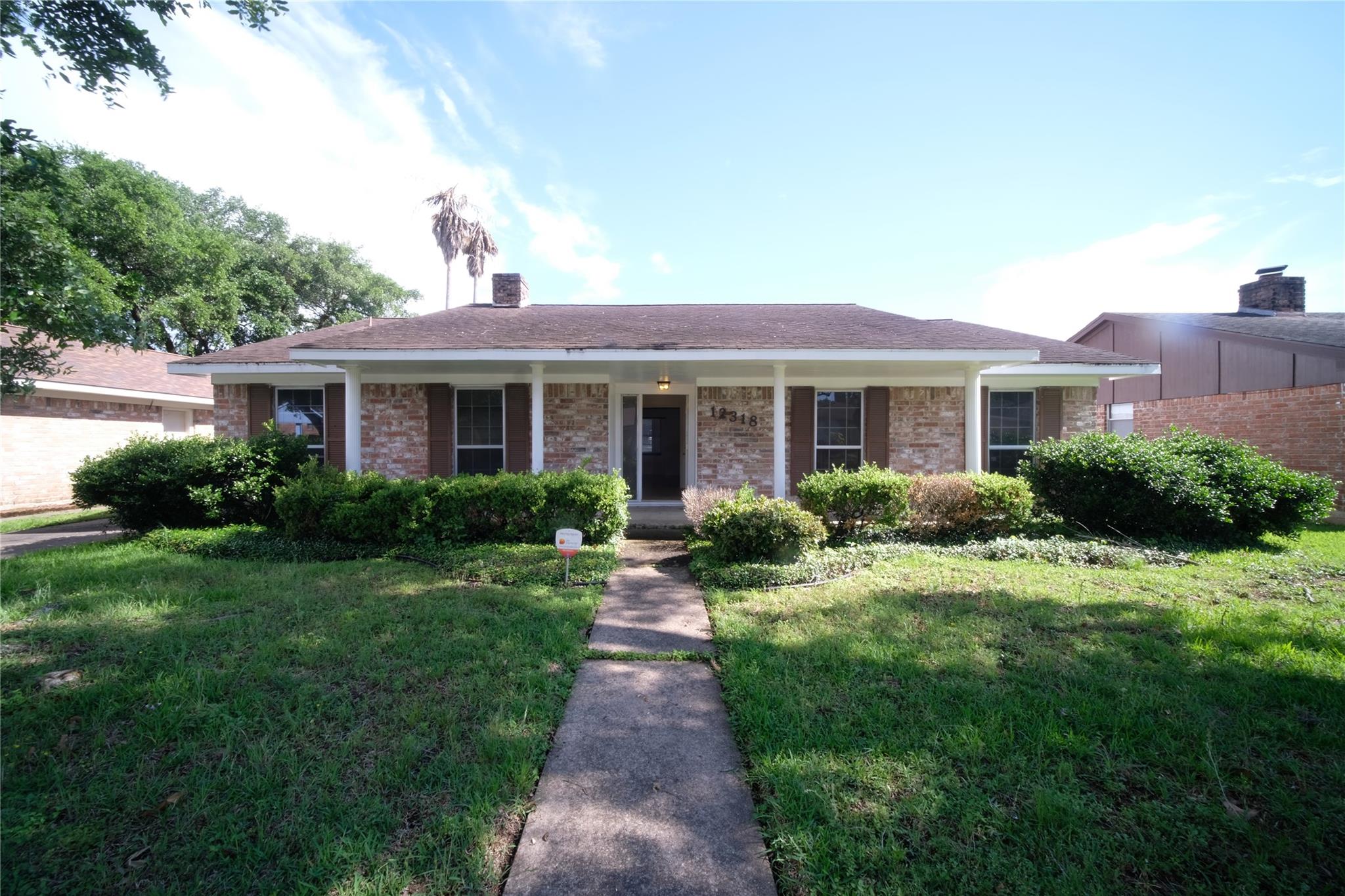 12318 Bexley Drive — photo