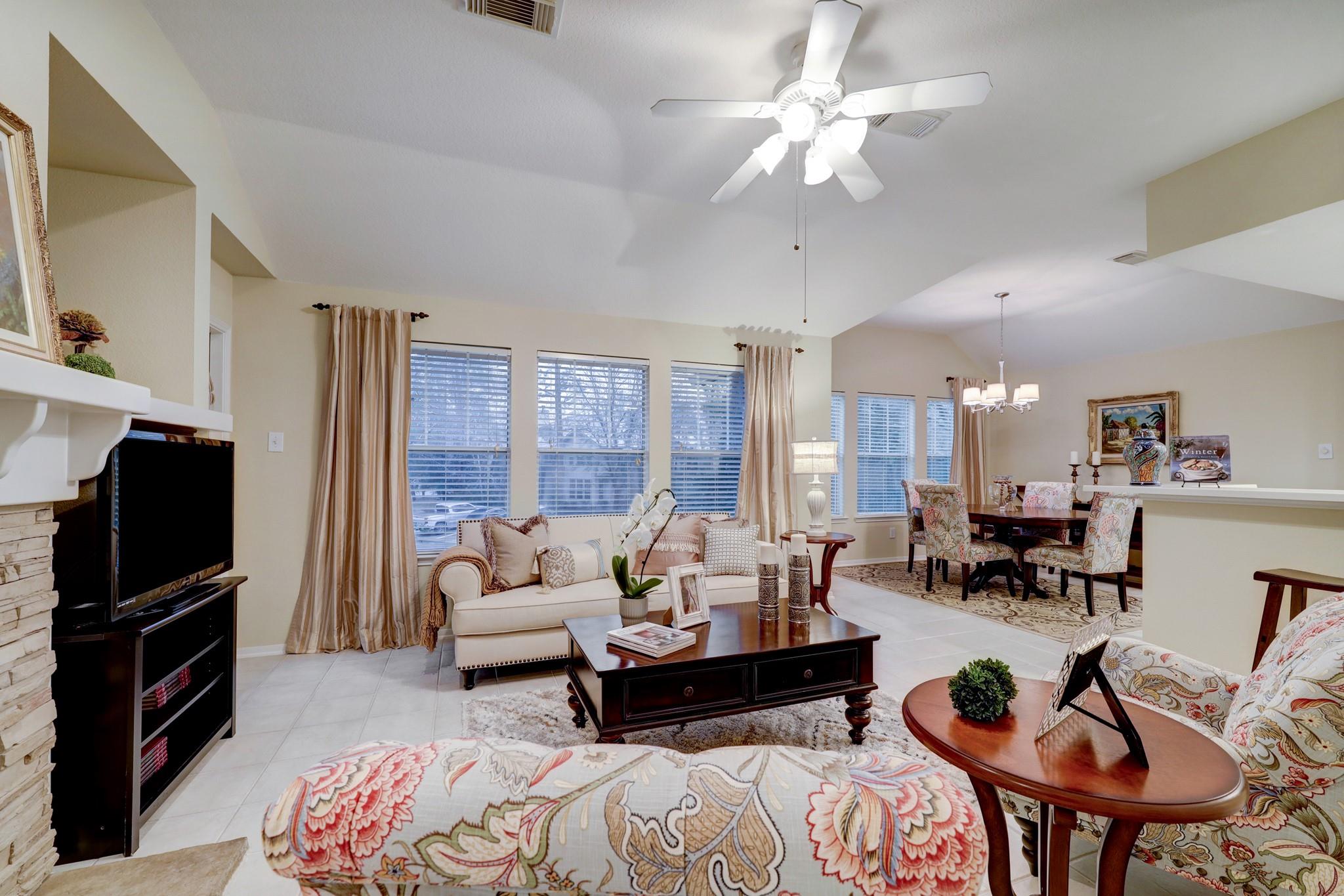 10 Stone Creek Place — photo