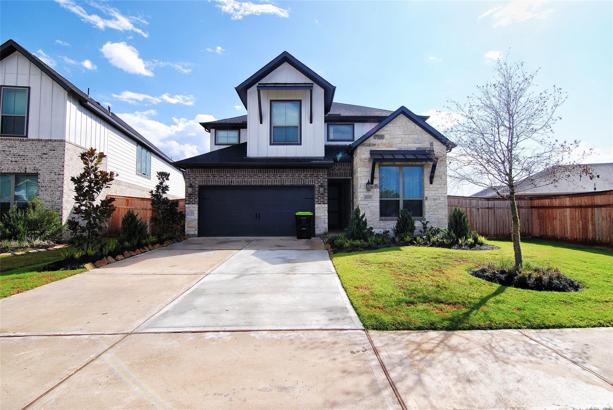 31447 Golden Cliffs Lane — photo