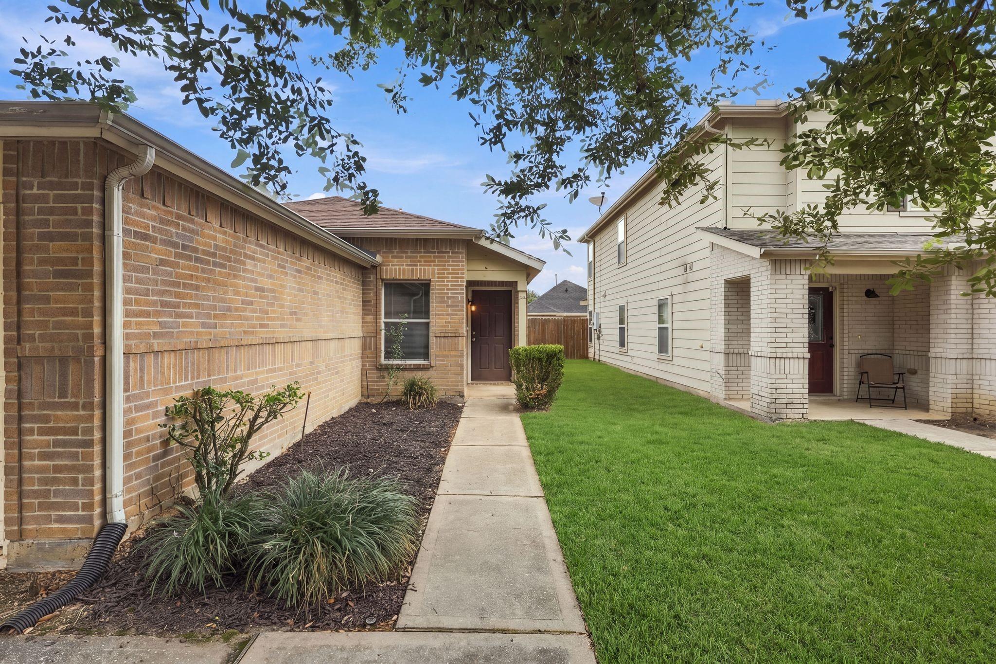 3006 Rustling Chestnut Street, Spring, TX 77389 — photo 3