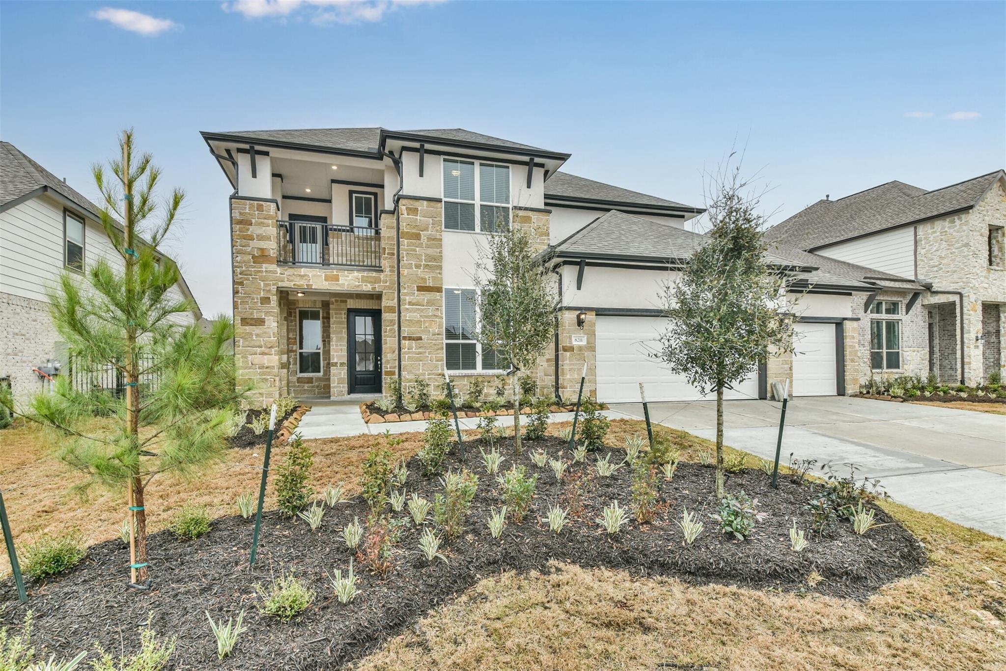 8211 Chartres Wind Drive — photo