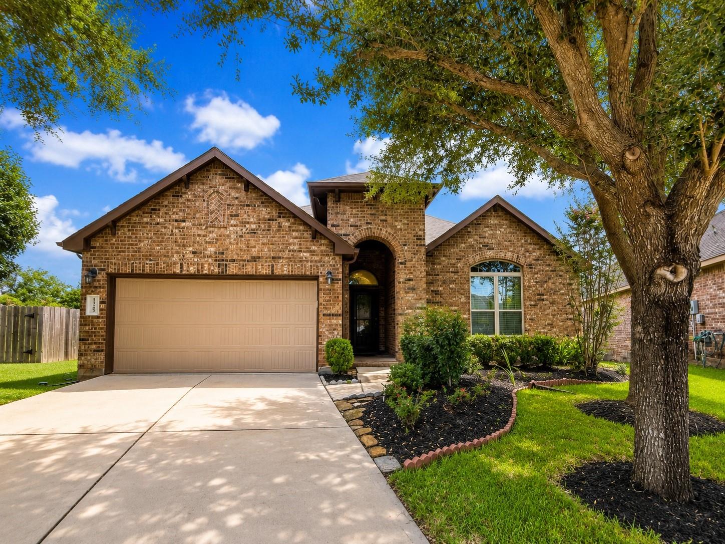 13707 Contour Court — photo