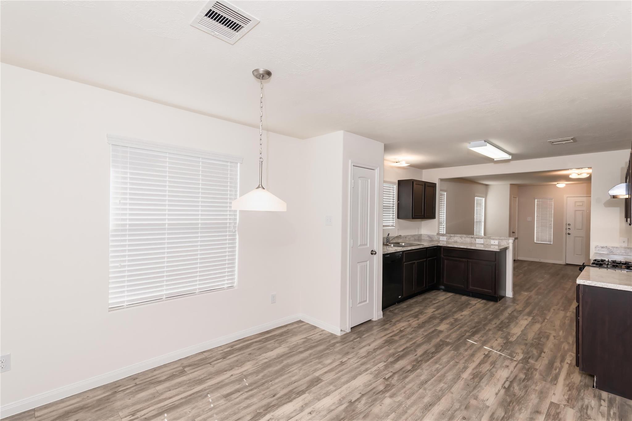 5415 Rio Sabinas Street, Rosharon, TX 77583 — photo 2