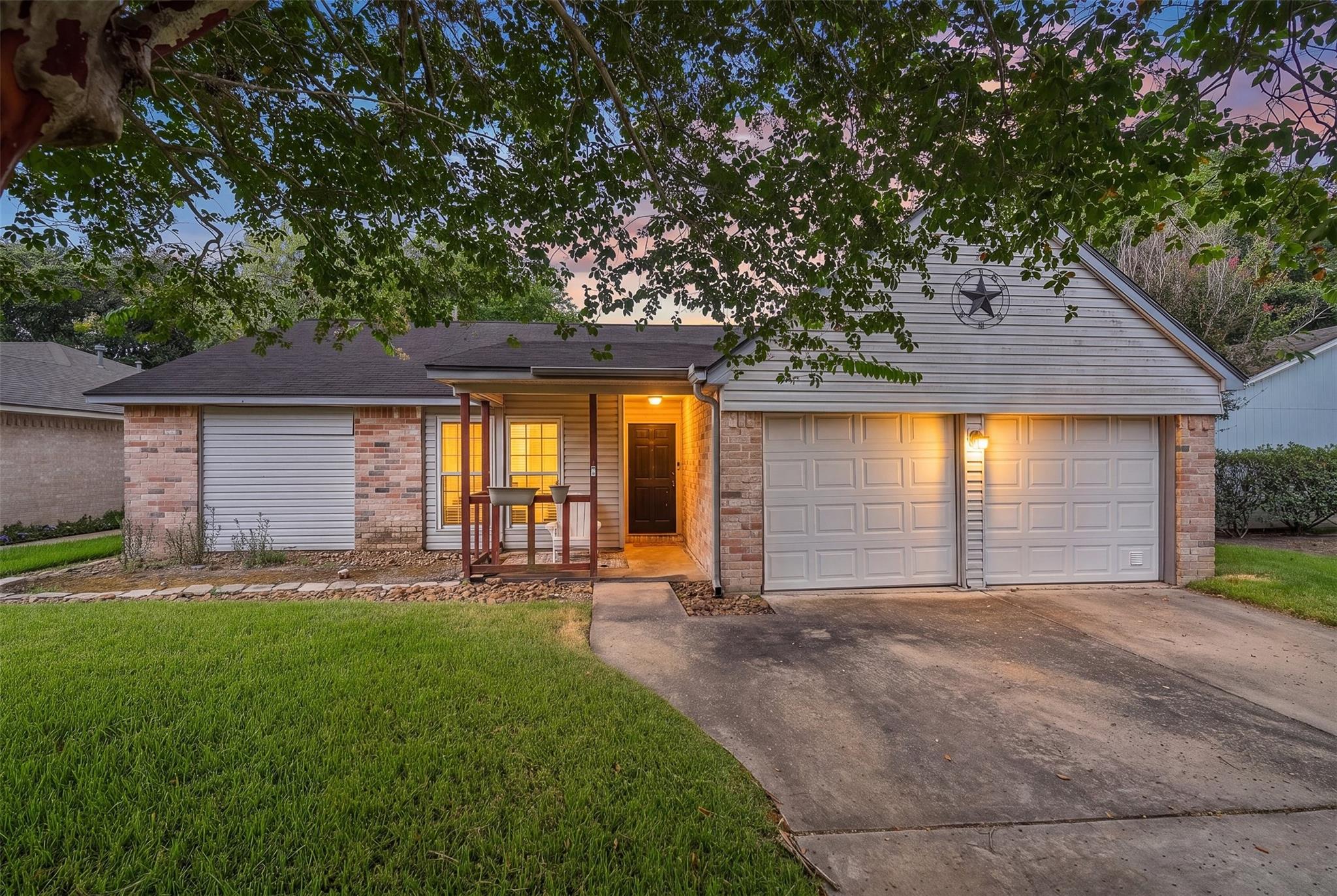 14015 Susan Court — photo