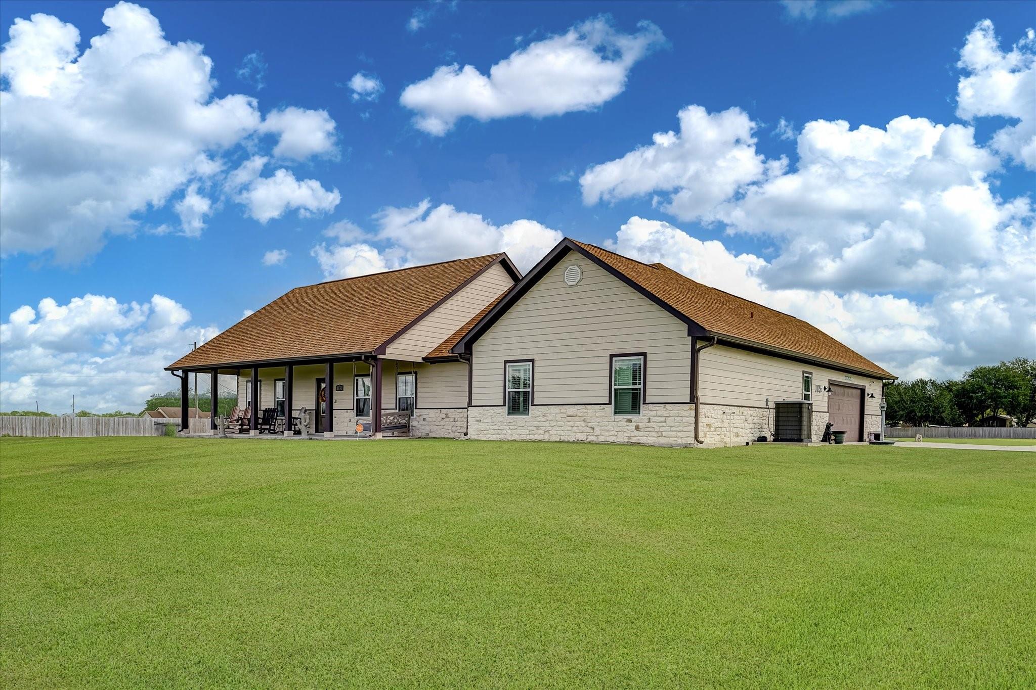 105 Baker Road, Winnie, TX 77665 — photo 2