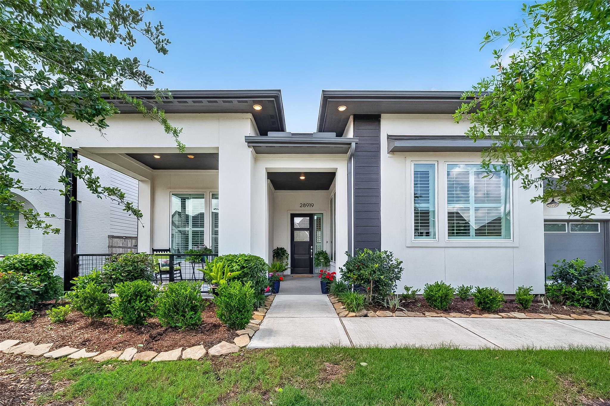 28919 Harbor Springs Court — photo