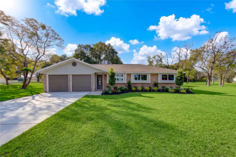 13415 Winston Drive — photo