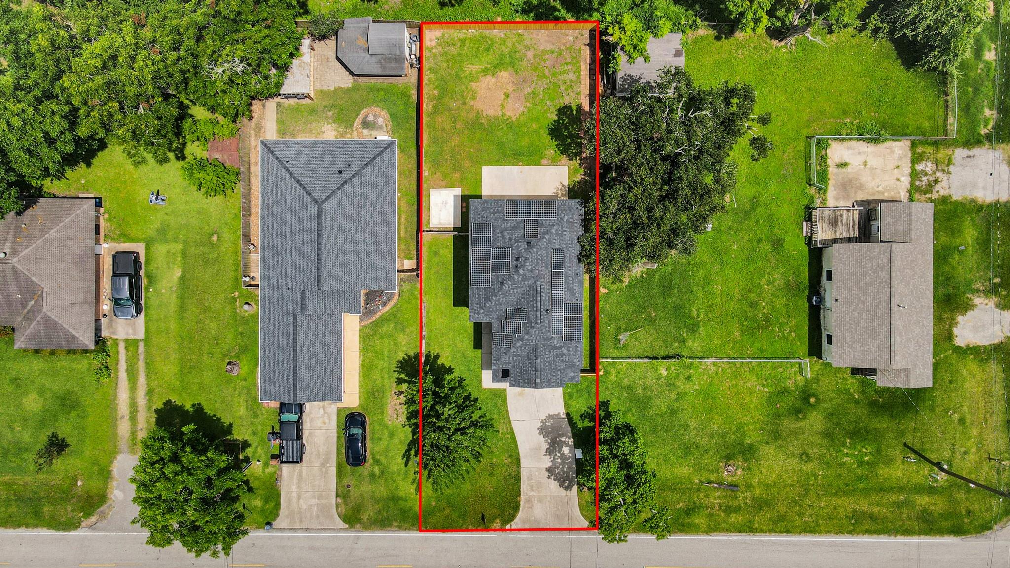 1105 E Kyle Road, Clute, TX 77531 — photo 2