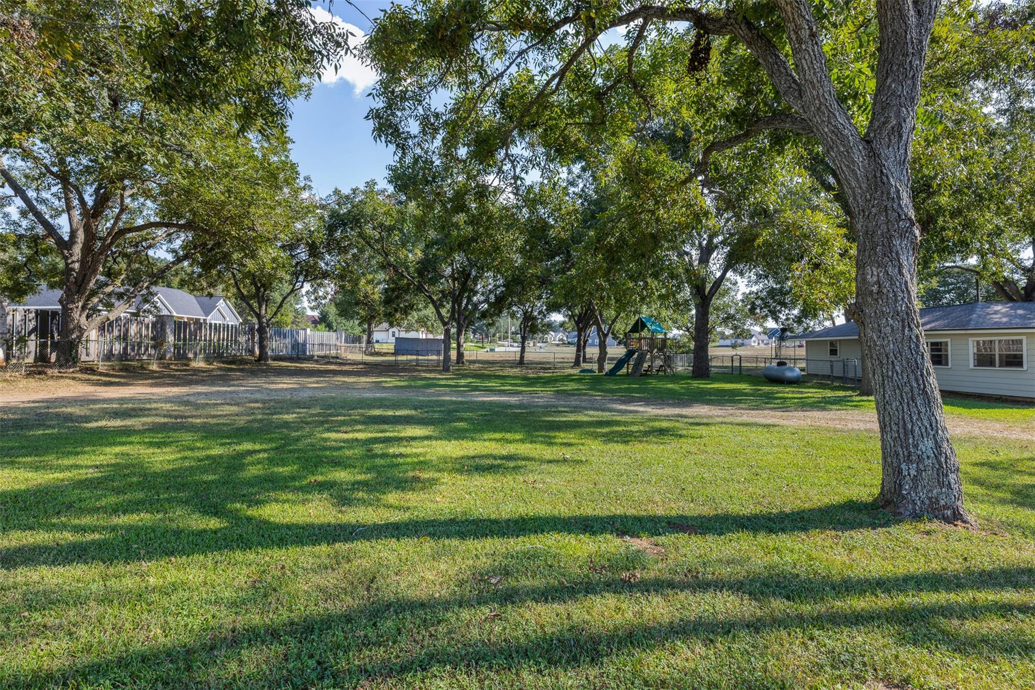 1906 Gun And Rod Road, Brenham, TX 77833 — photo 3