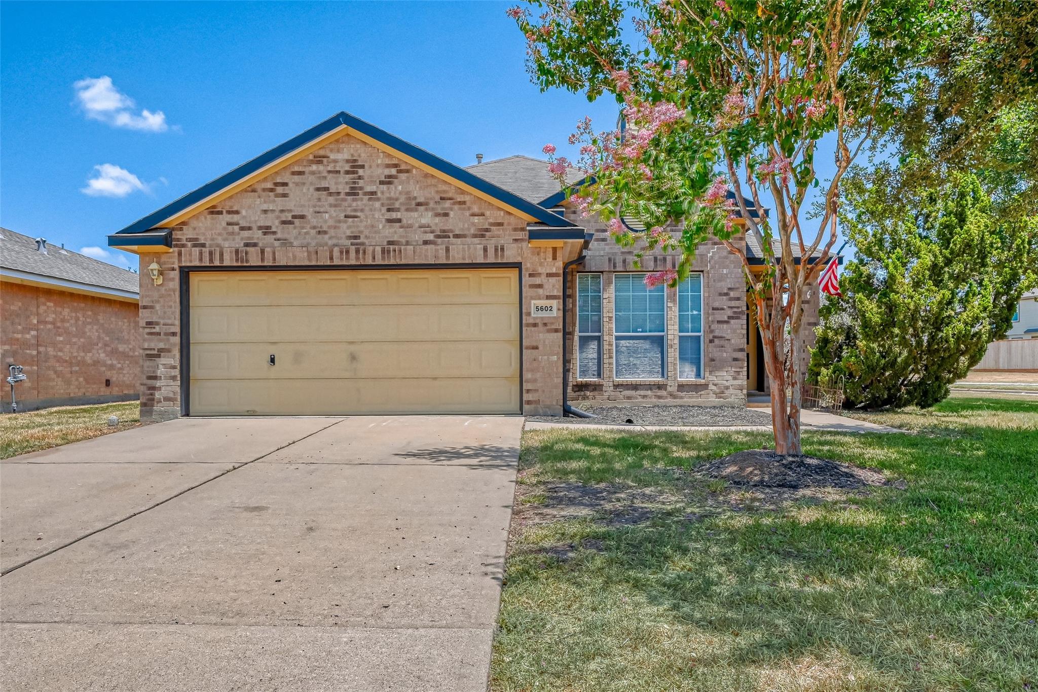 5602 Eagle Sky Boulevard — photo