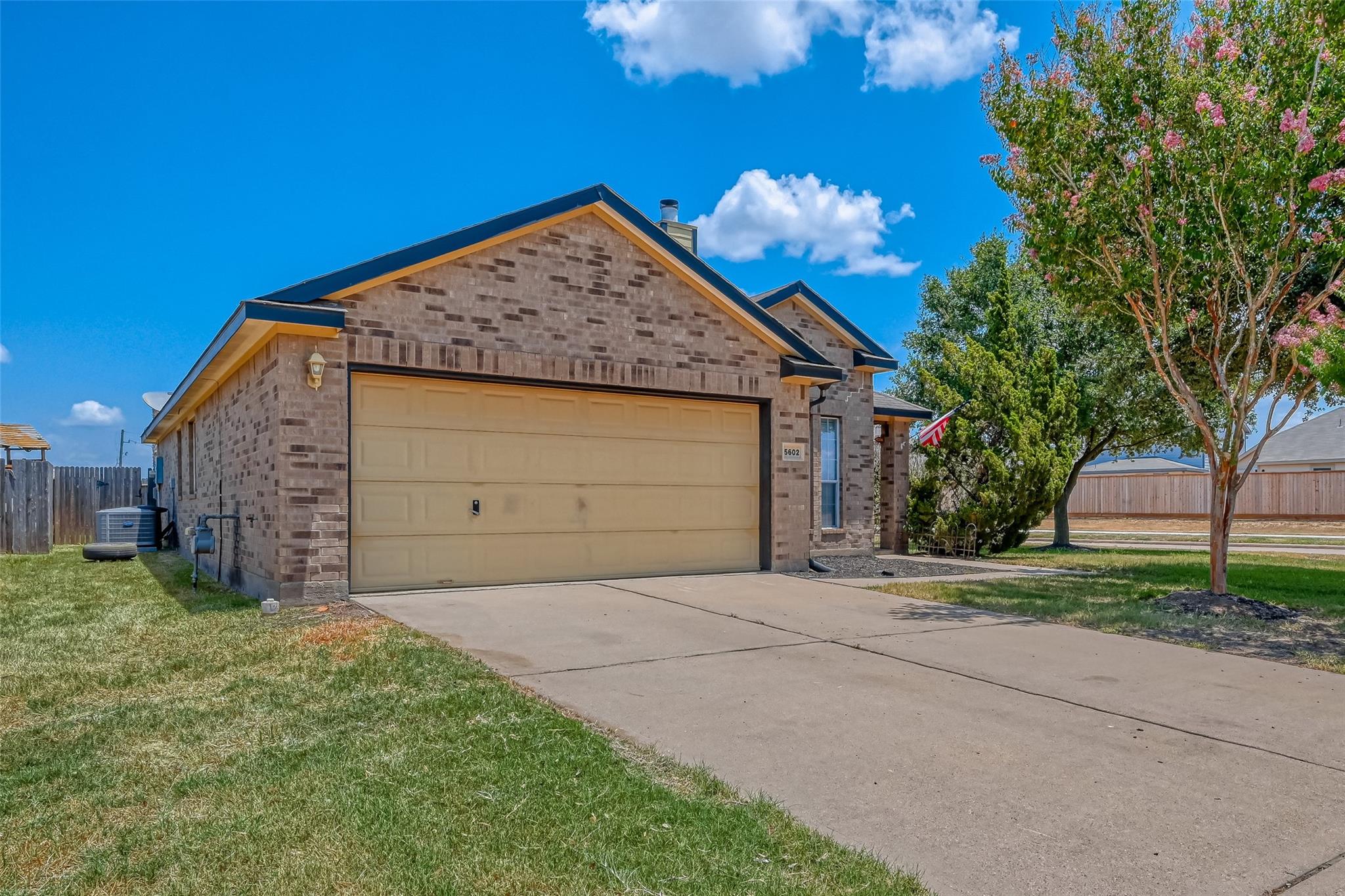 5602 Eagle Sky Boulevard, Katy, TX 77449 — photo 3