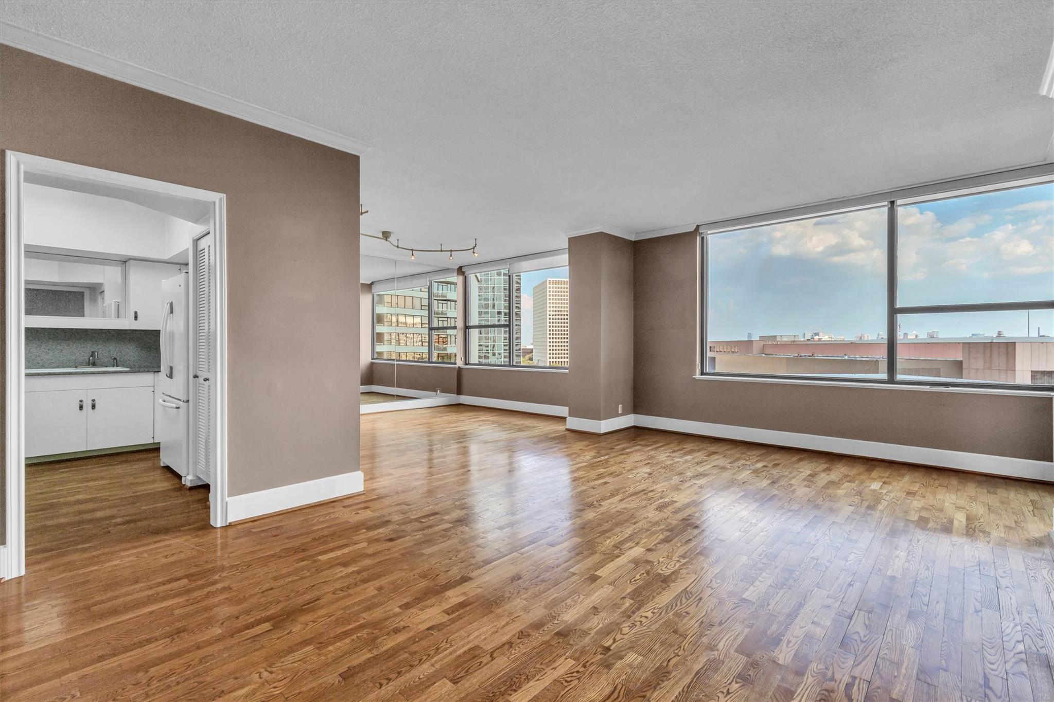 14 Greenway Plaza #9O — photo