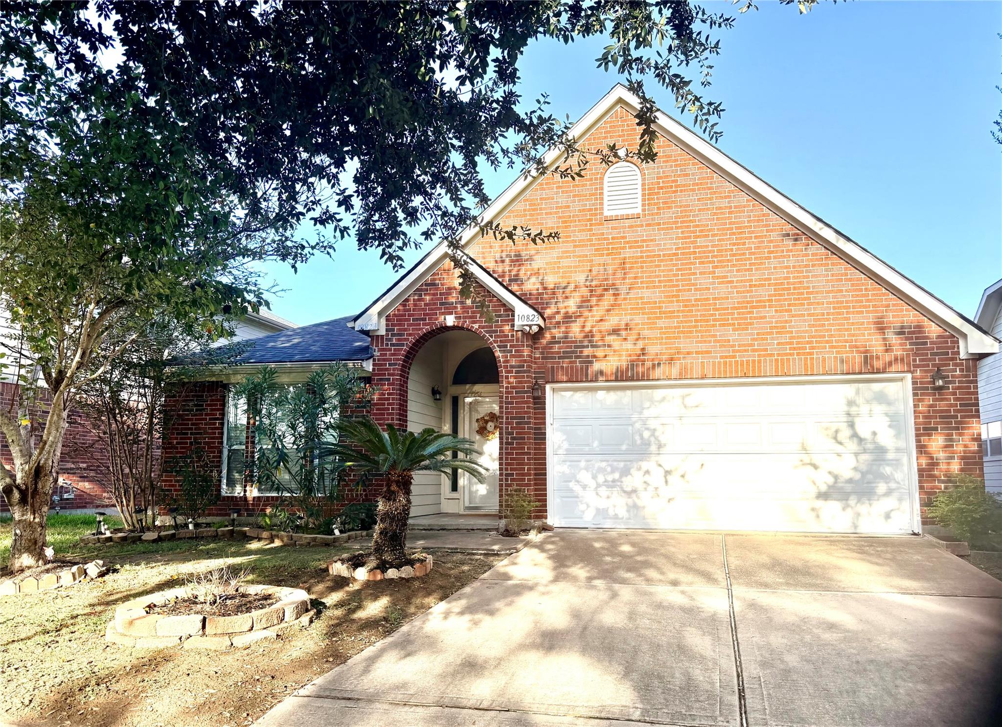 10823 Coral Garden Lane — photo